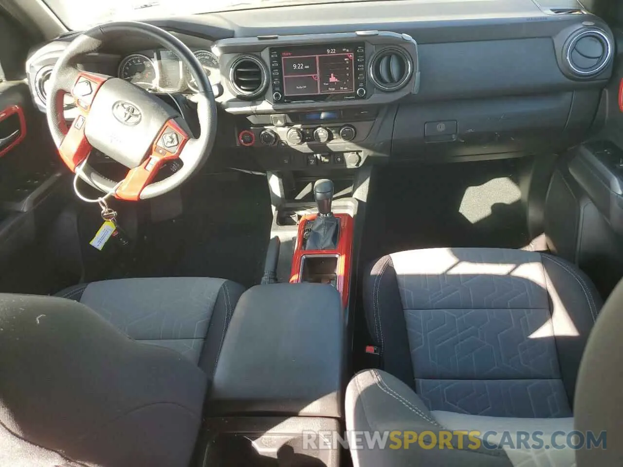 8 fotografías del automóvil dañado 3TMDZ5BN6PM152577 TOYOTA TACOMA 2023