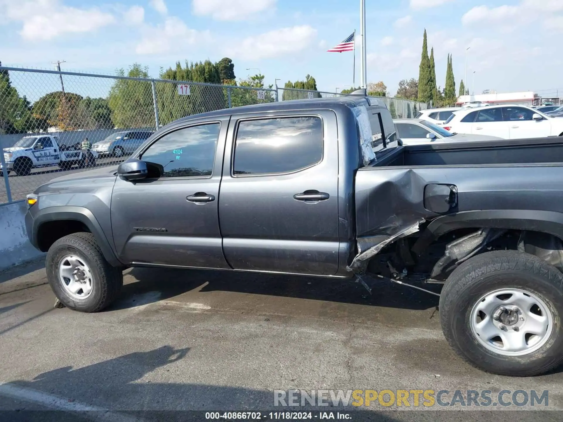 14 fotografías del automóvil dañado 3TMDZ5BN7PM164267 TOYOTA TACOMA 2023