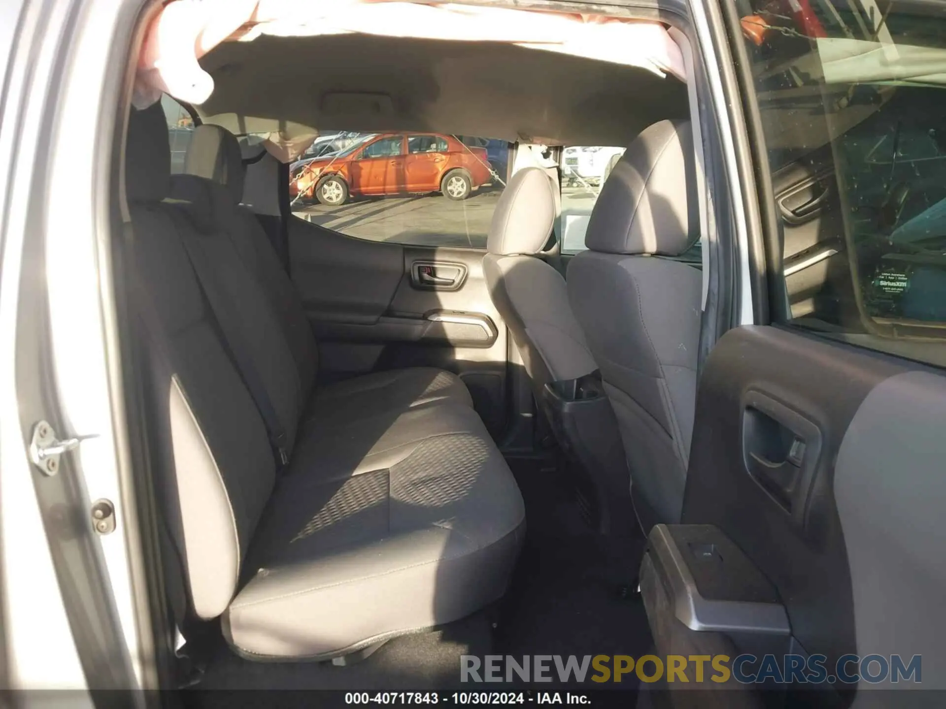 8 fotografías del automóvil dañado 3TMDZ5BN8PM142343 TOYOTA TACOMA 2023