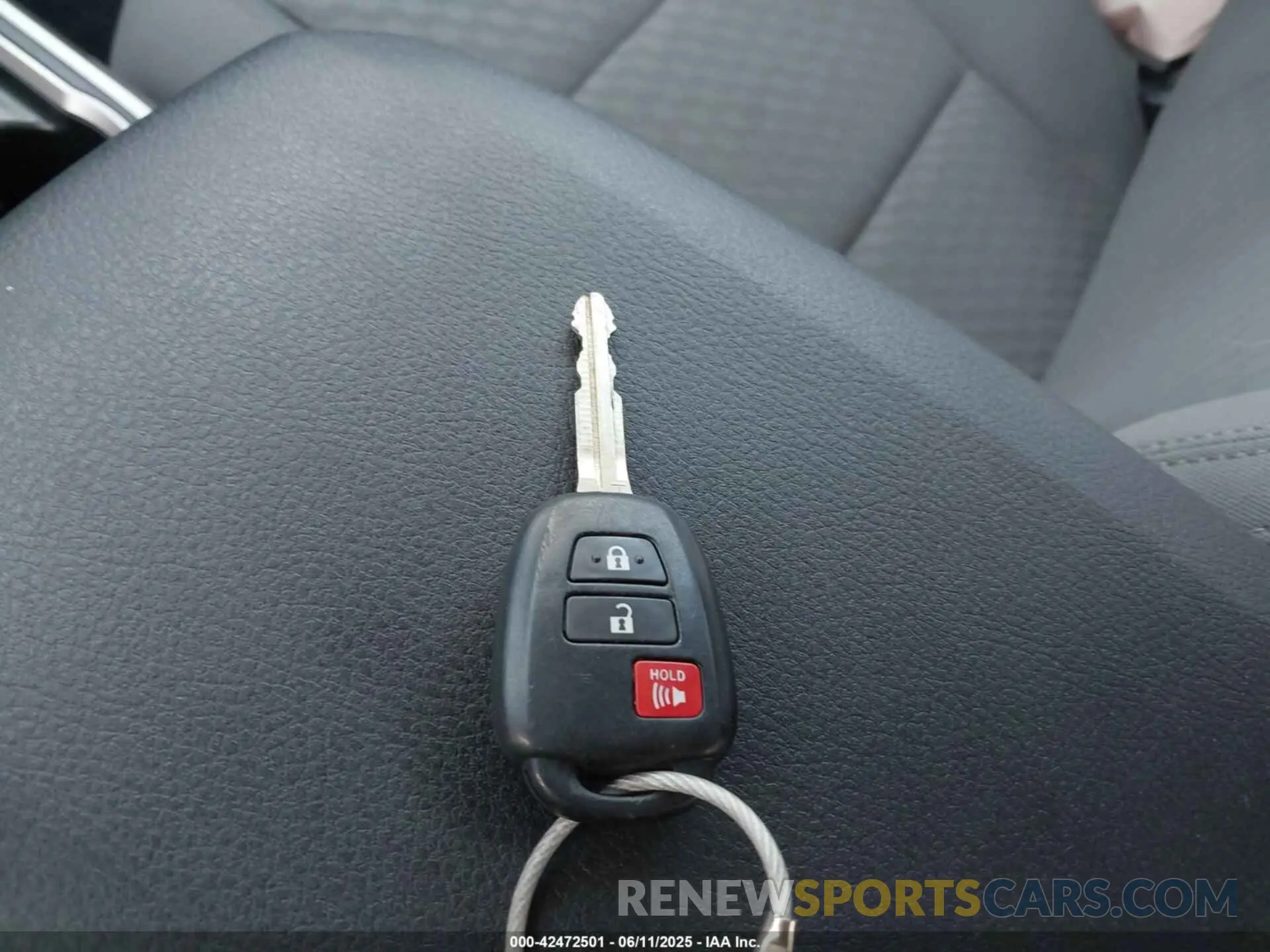 11 fotografías del automóvil dañado 3TYAX5GN0PT090132 TOYOTA TACOMA 2023