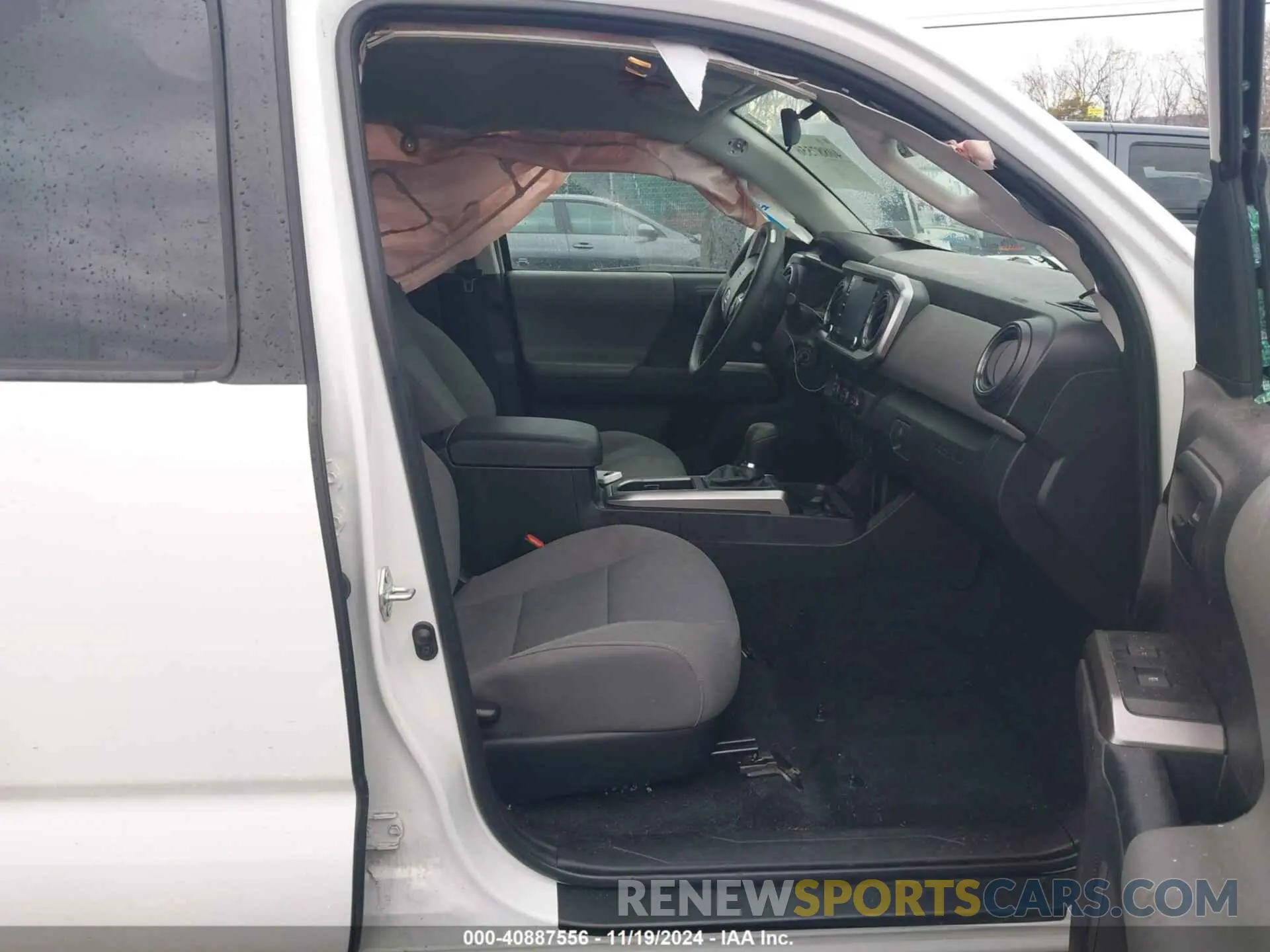 5 fotografías del automóvil dañado 3TYAX5GN1PT081701 TOYOTA TACOMA 2023
