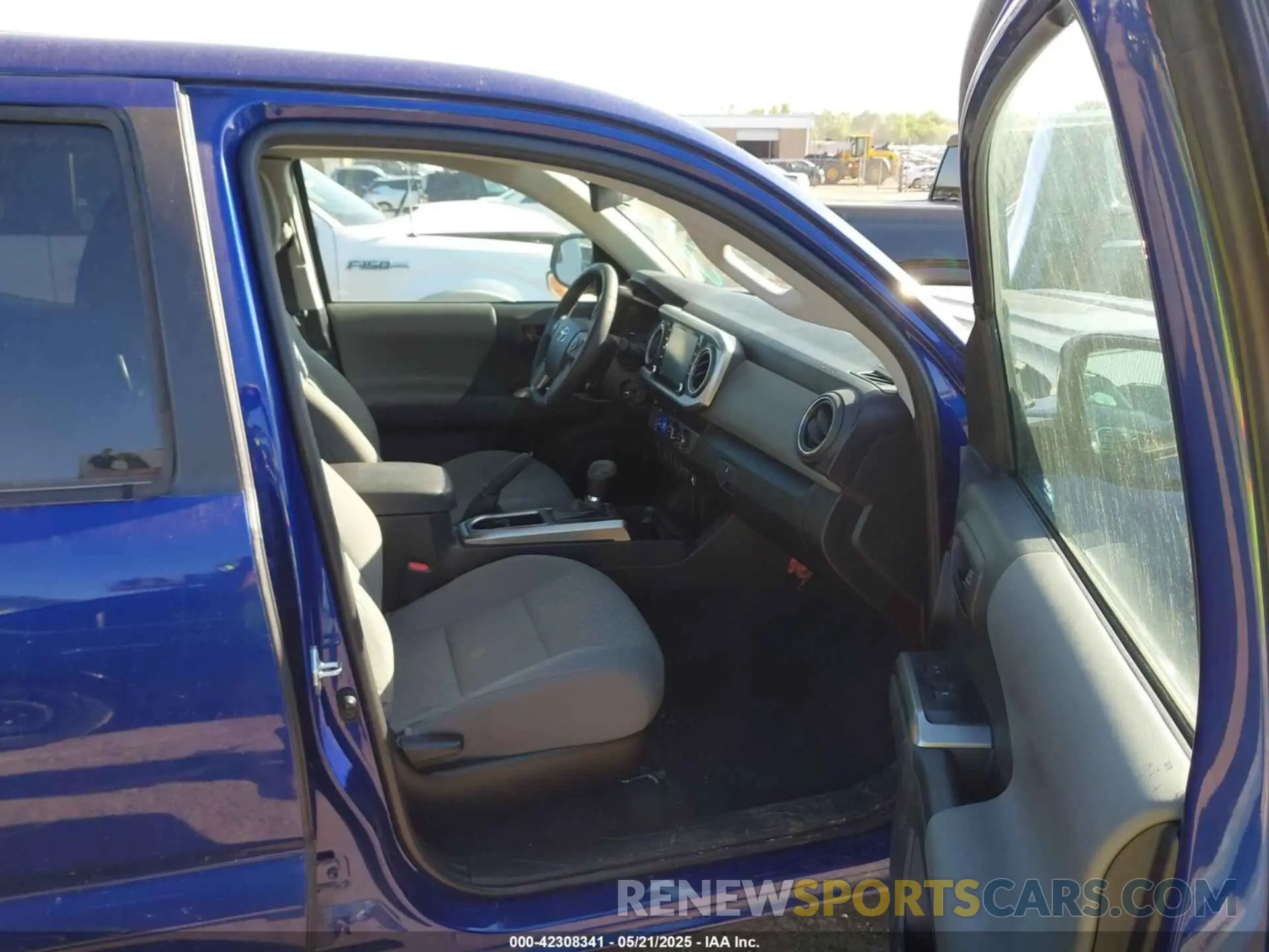 5 fotografías del automóvil dañado 3TYAX5GN6PT090409 TOYOTA TACOMA 2023