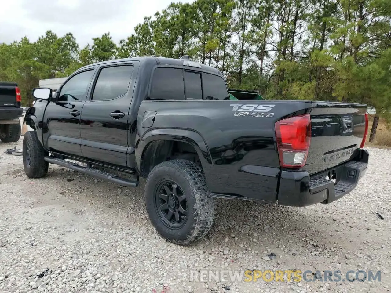 2 fotografías del automóvil dañado 3TYAX5GN8PT071604 TOYOTA TACOMA 2023
