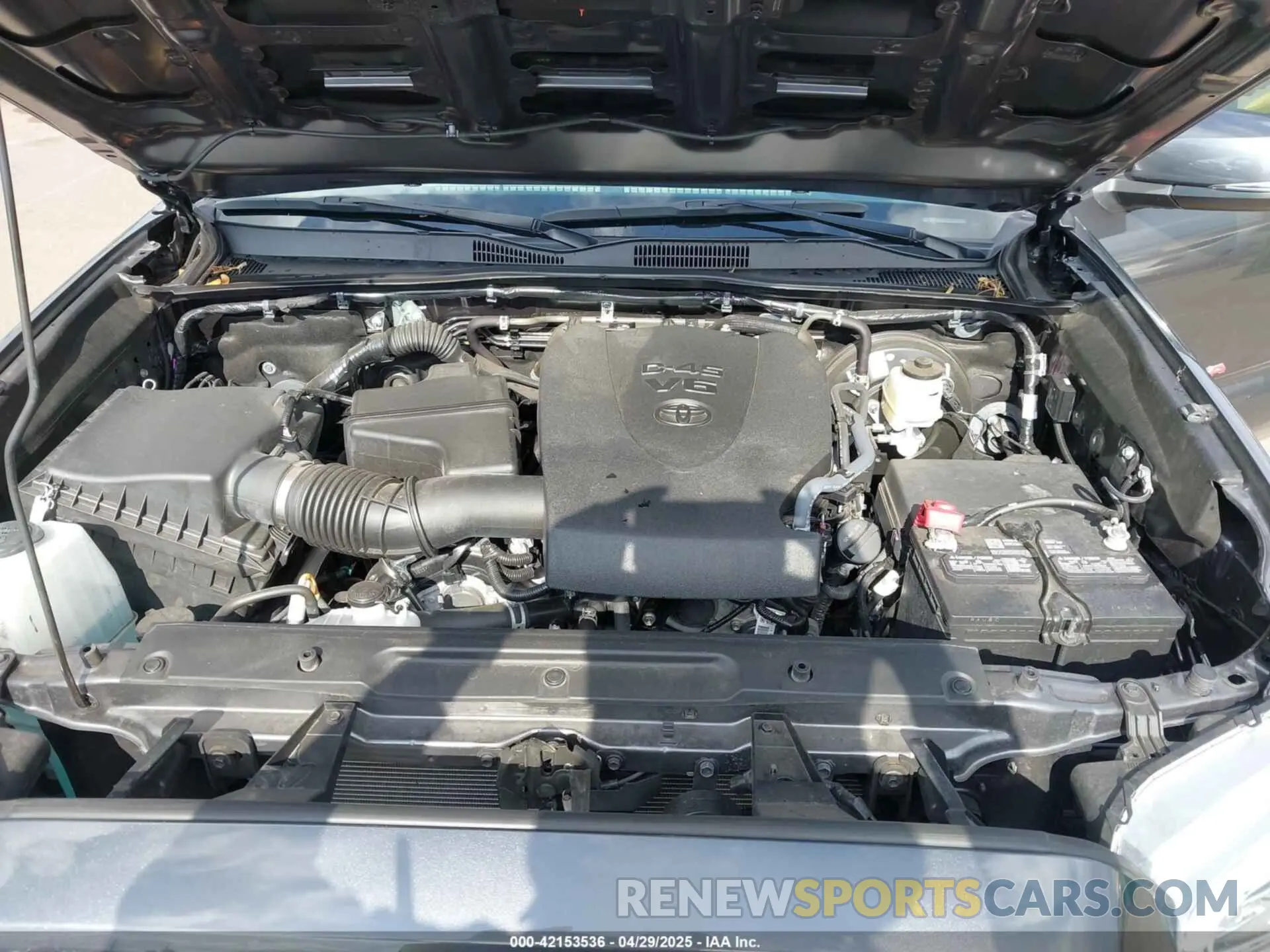 10 fotografías del automóvil dañado 3TYAZ5CN0PT033154 TOYOTA TACOMA 2023
