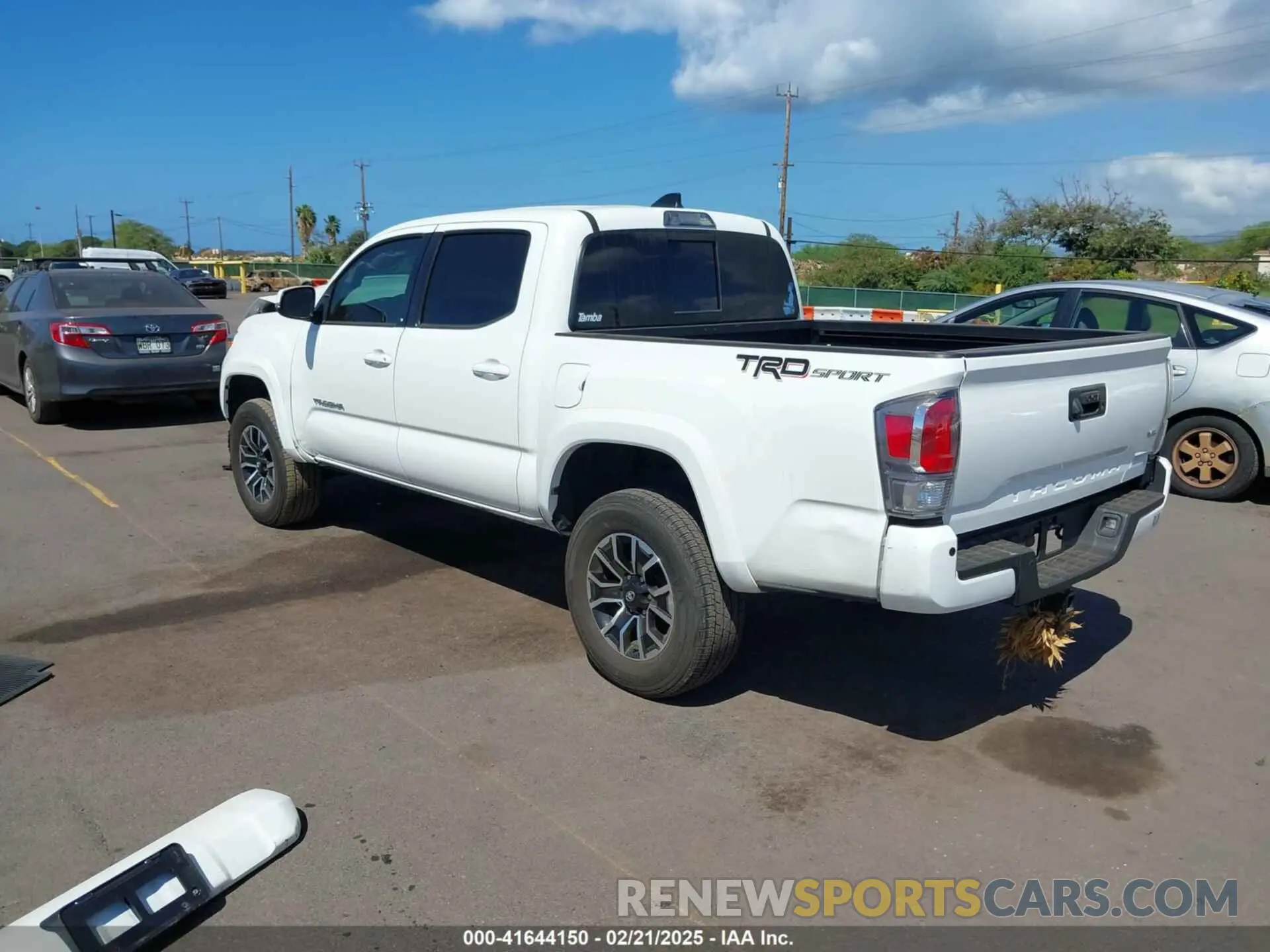 3 fotografías del automóvil dañado 3TYAZ5CN3PT026084 TOYOTA TACOMA 2023