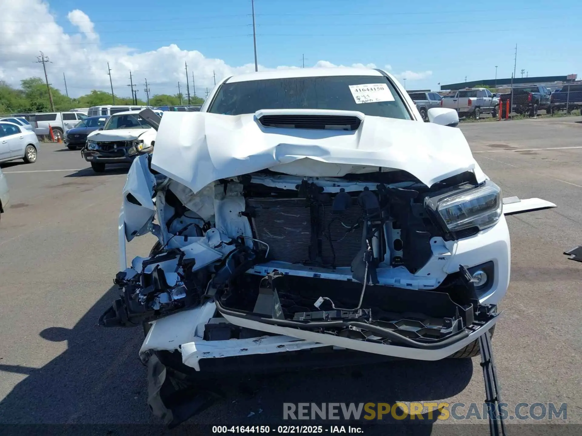 6 fotografías del automóvil dañado 3TYAZ5CN3PT026084 TOYOTA TACOMA 2023