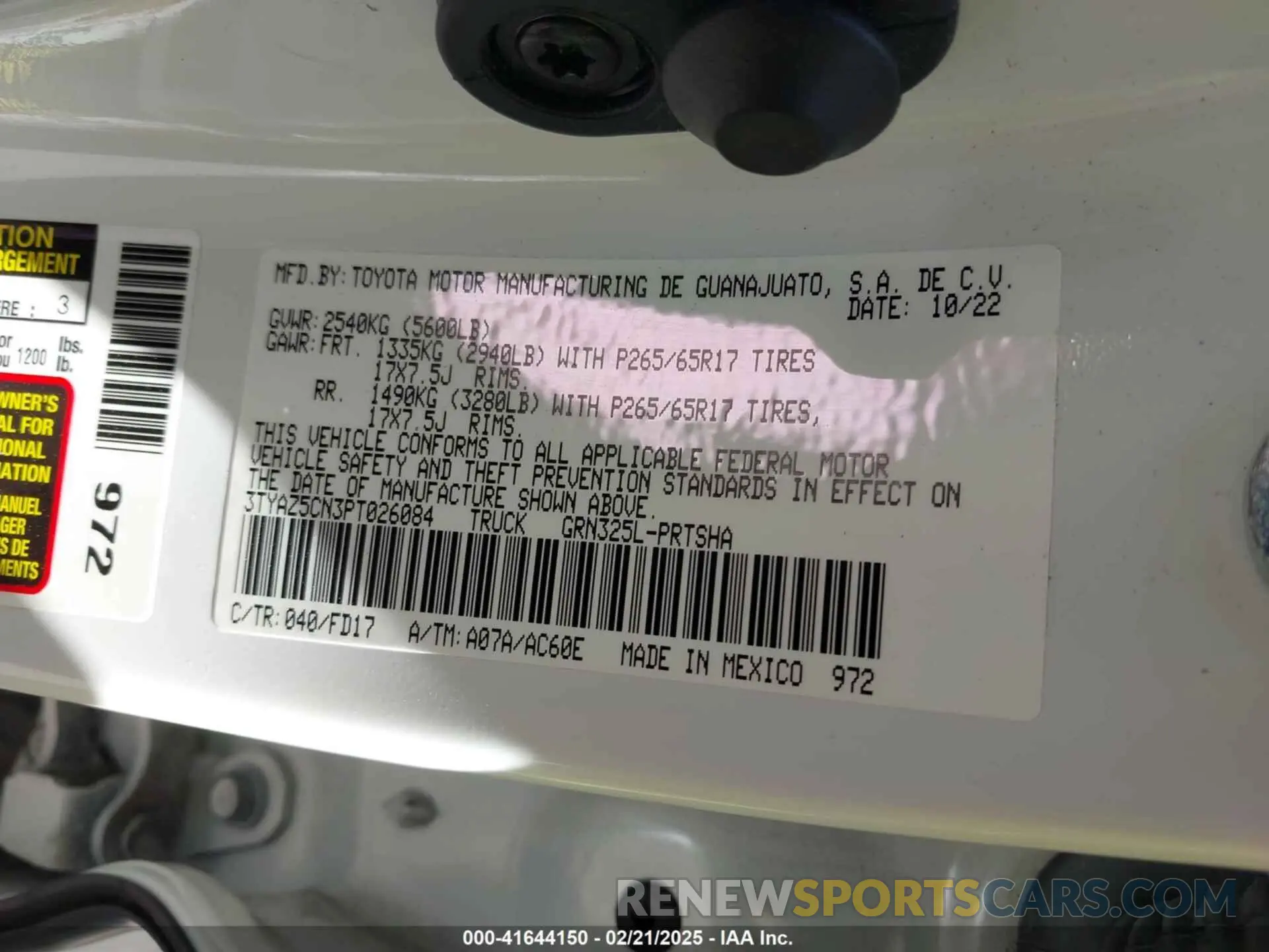 9 fotografías del automóvil dañado 3TYAZ5CN3PT026084 TOYOTA TACOMA 2023