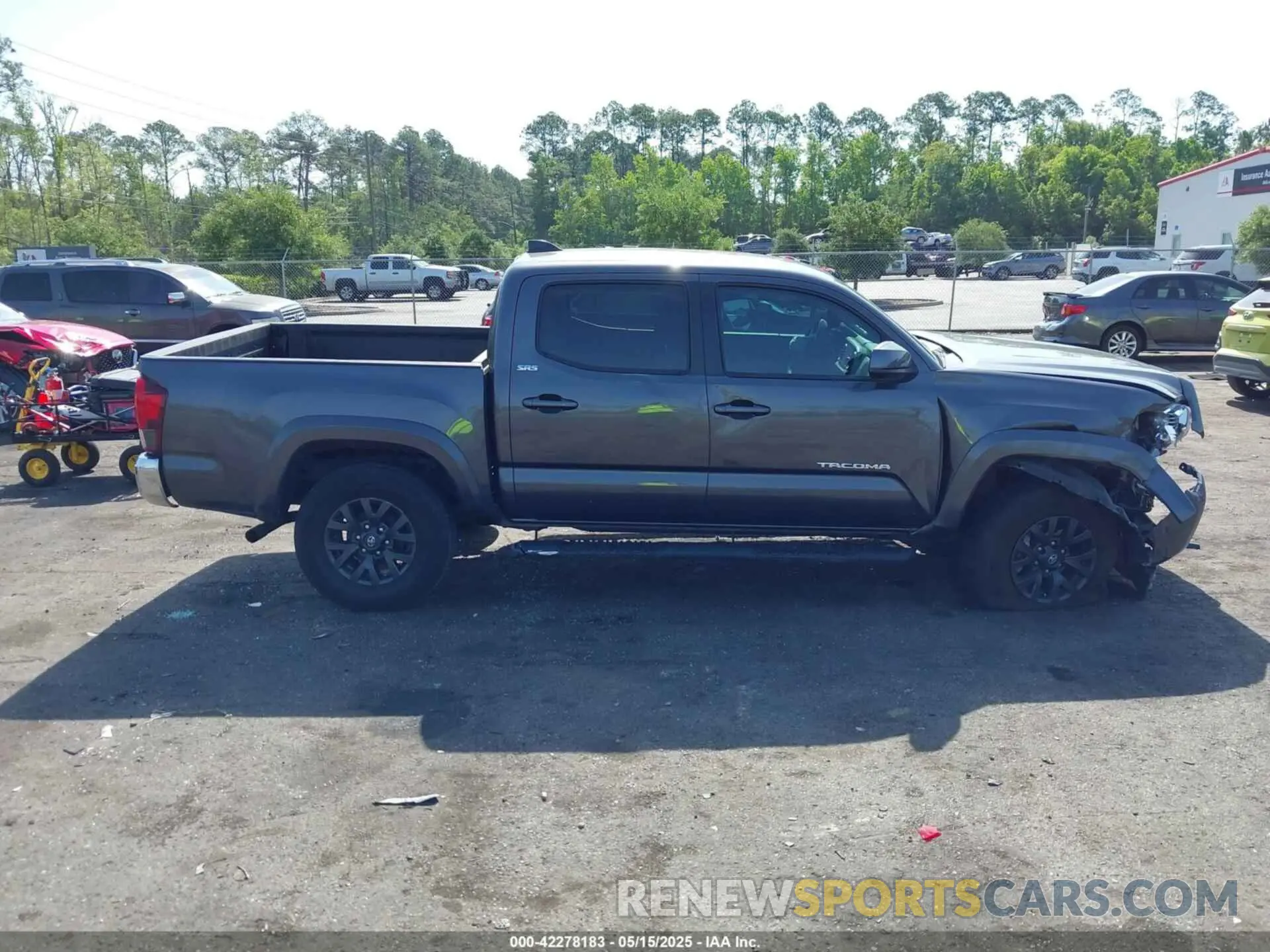 14 fotografías del automóvil dañado 3TYAZ5CN6PT039184 TOYOTA TACOMA 2023