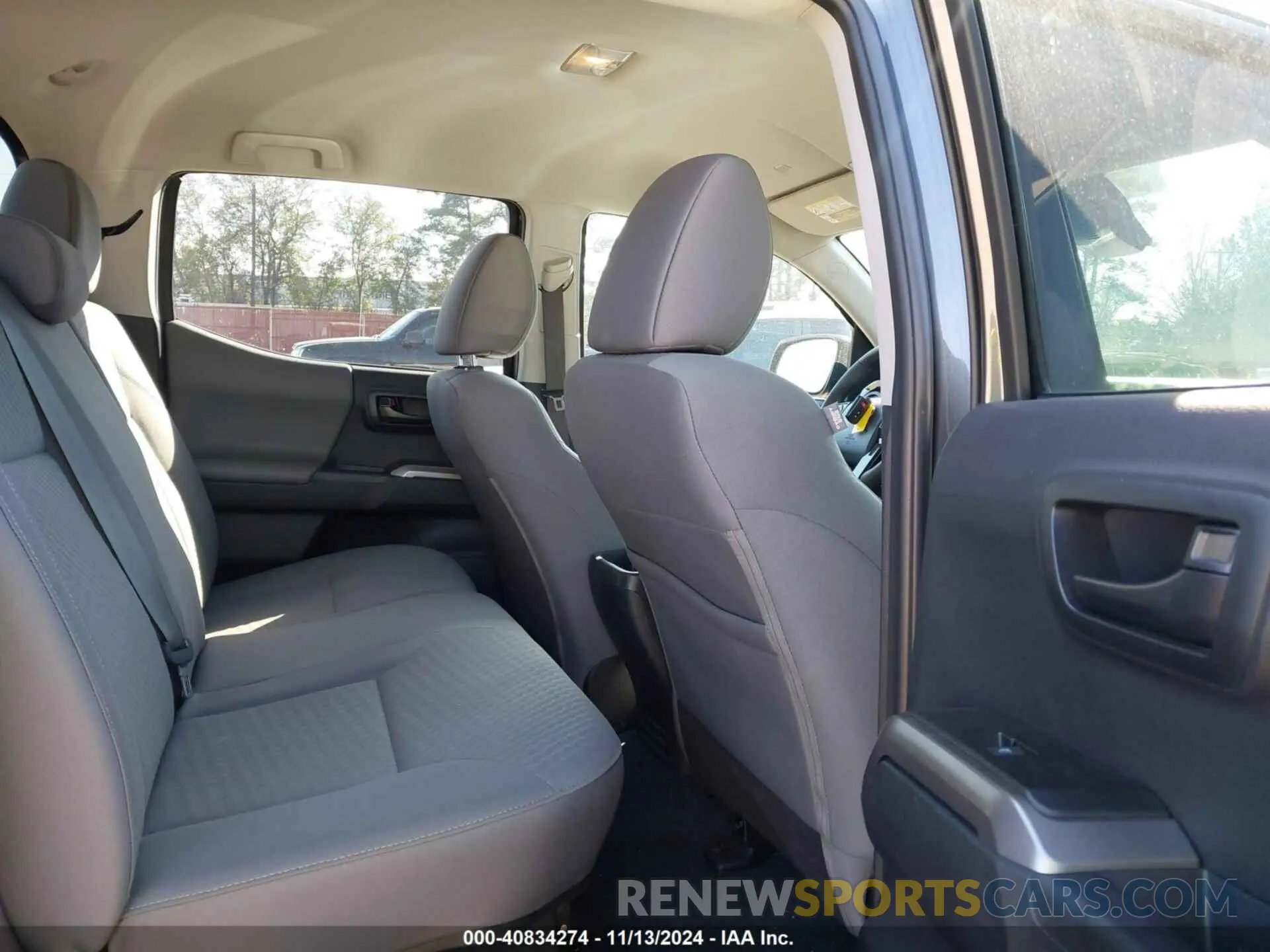 8 fotografías del automóvil dañado 3TYAZ5CN7PT034981 TOYOTA TACOMA 2023