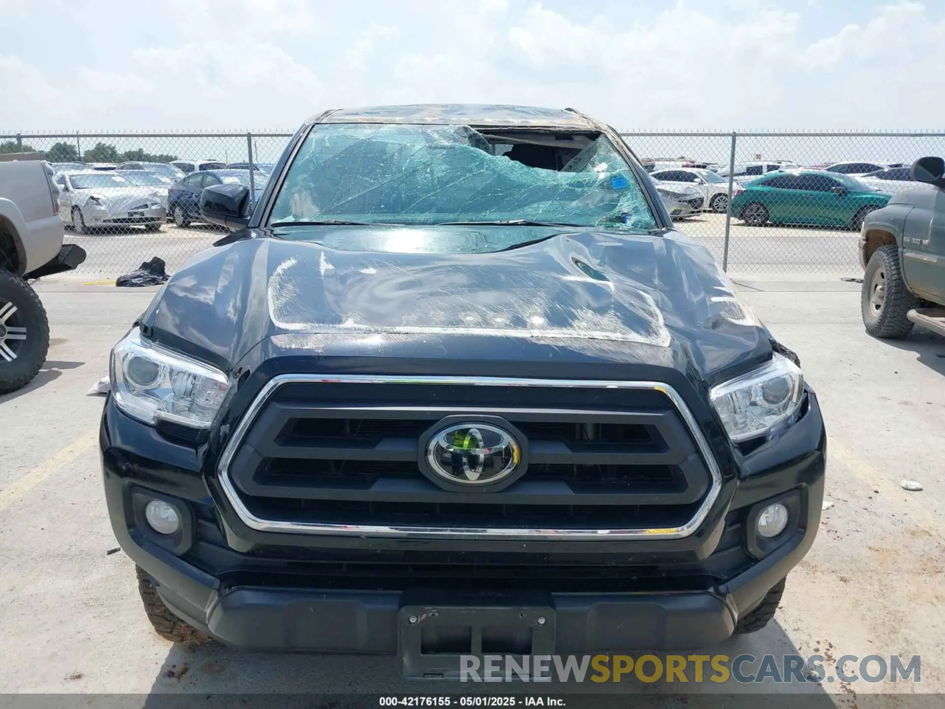 12 fotografías del automóvil dañado 3TYAZ5CNXPT030570 TOYOTA TACOMA 2023