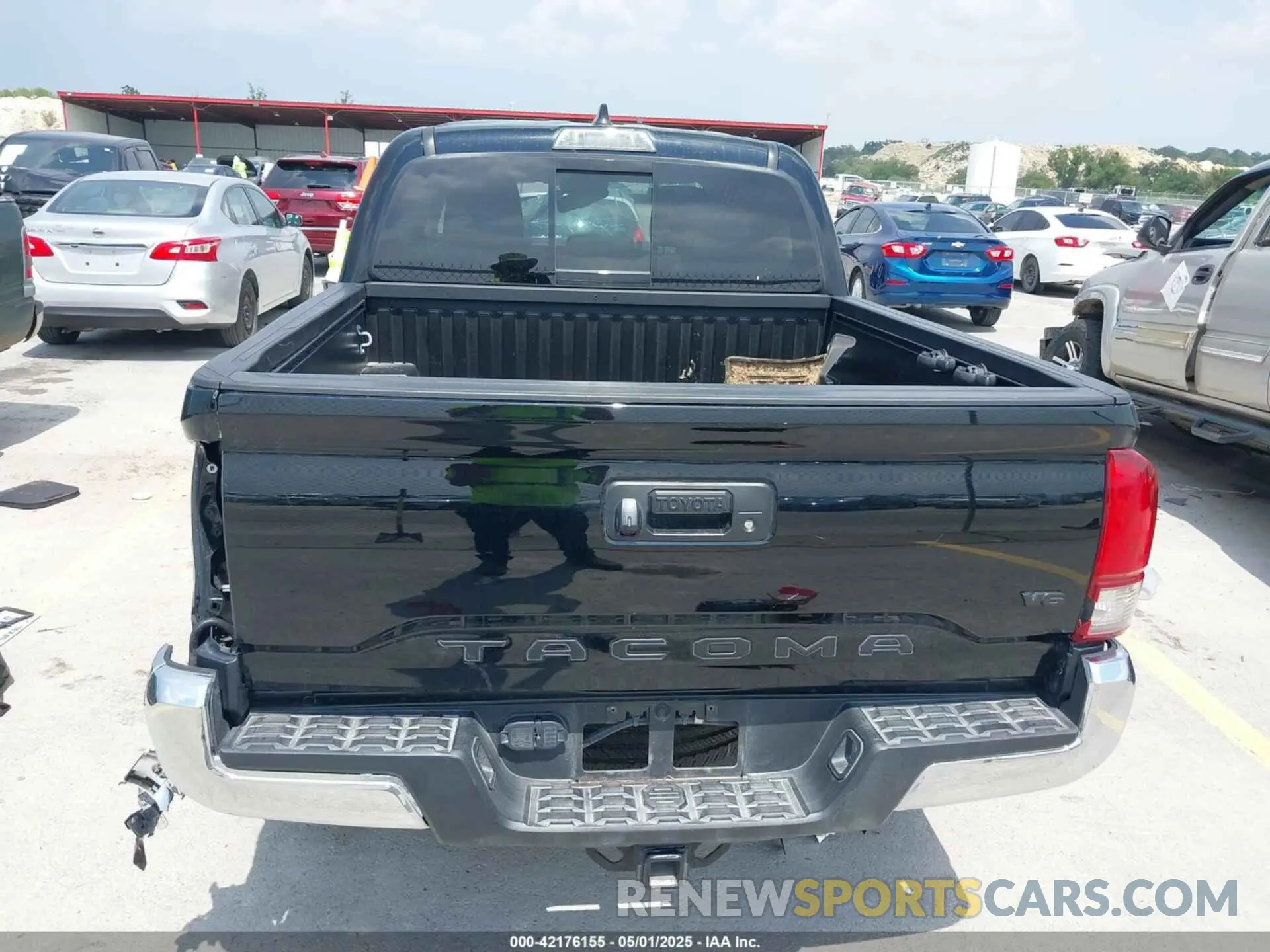 16 fotografías del automóvil dañado 3TYAZ5CNXPT030570 TOYOTA TACOMA 2023