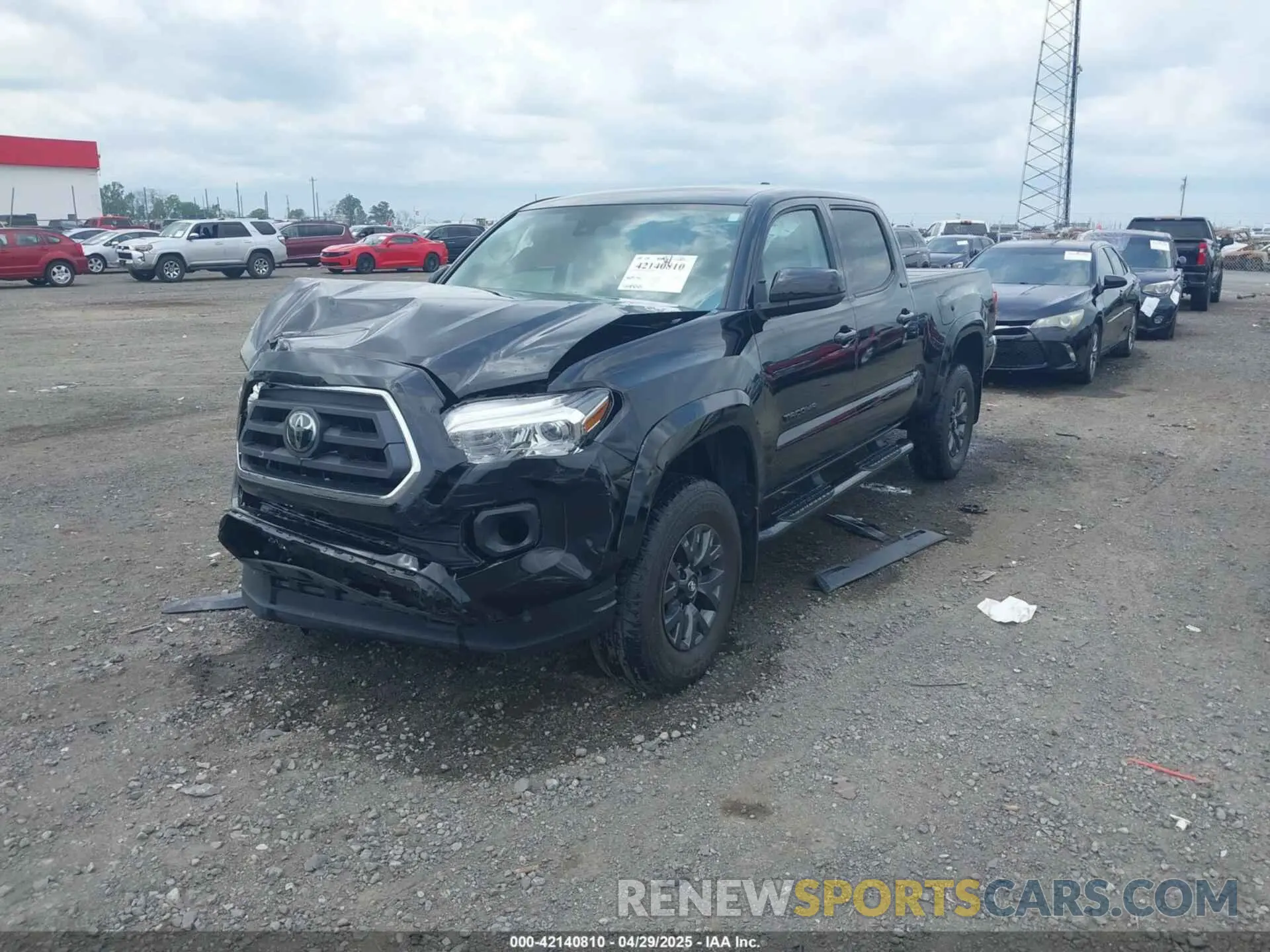 2 fotografías del automóvil dañado 3TYBZ5DN9PT002746 TOYOTA TACOMA 2023