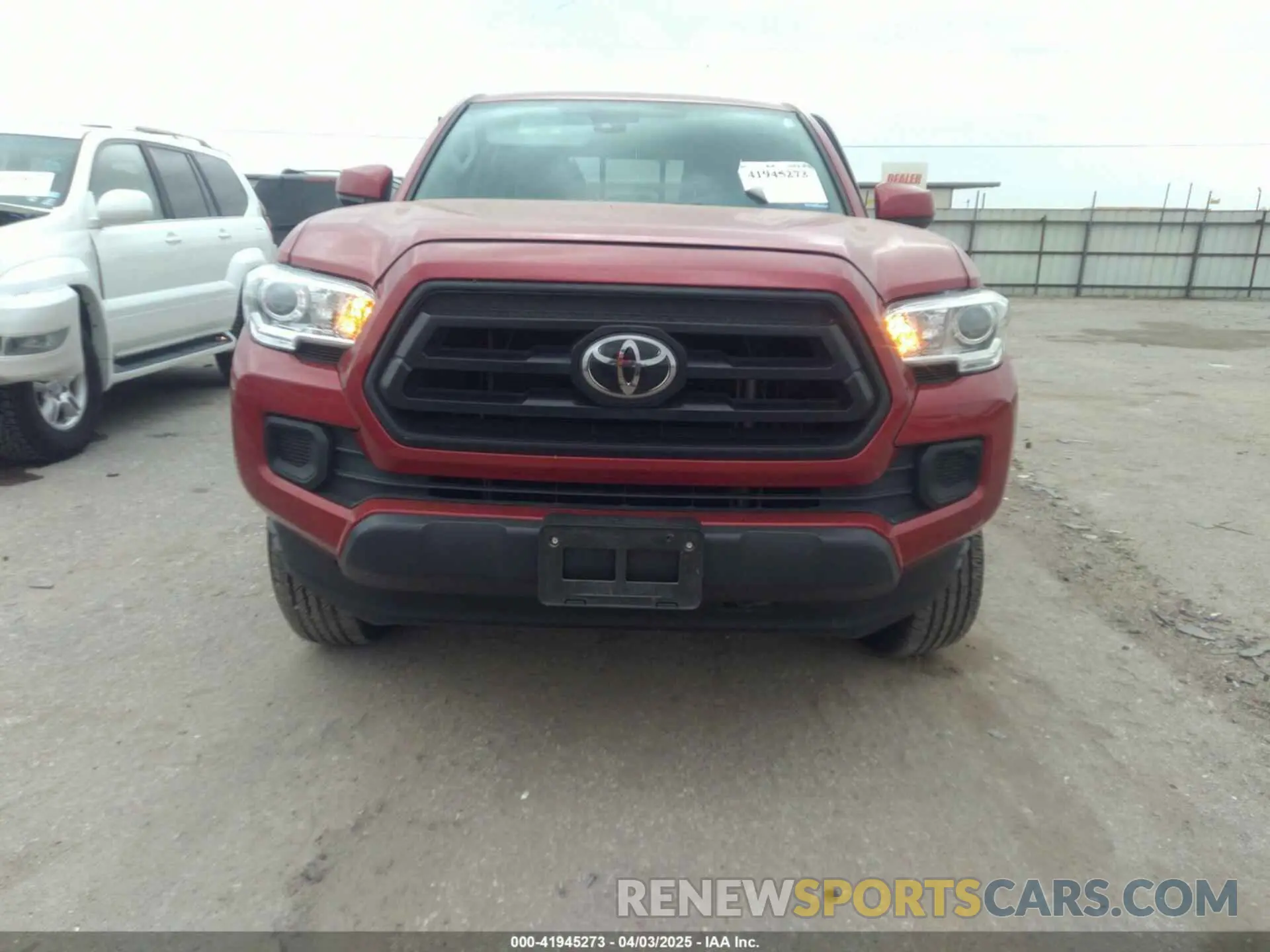 12 fotografías del automóvil dañado 3TYCZ5AN0PT140362 TOYOTA TACOMA 2023