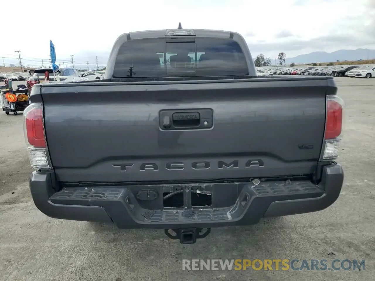 6 fotografías del automóvil dañado 3TYCZ5AN0PT175452 TOYOTA TACOMA 2023