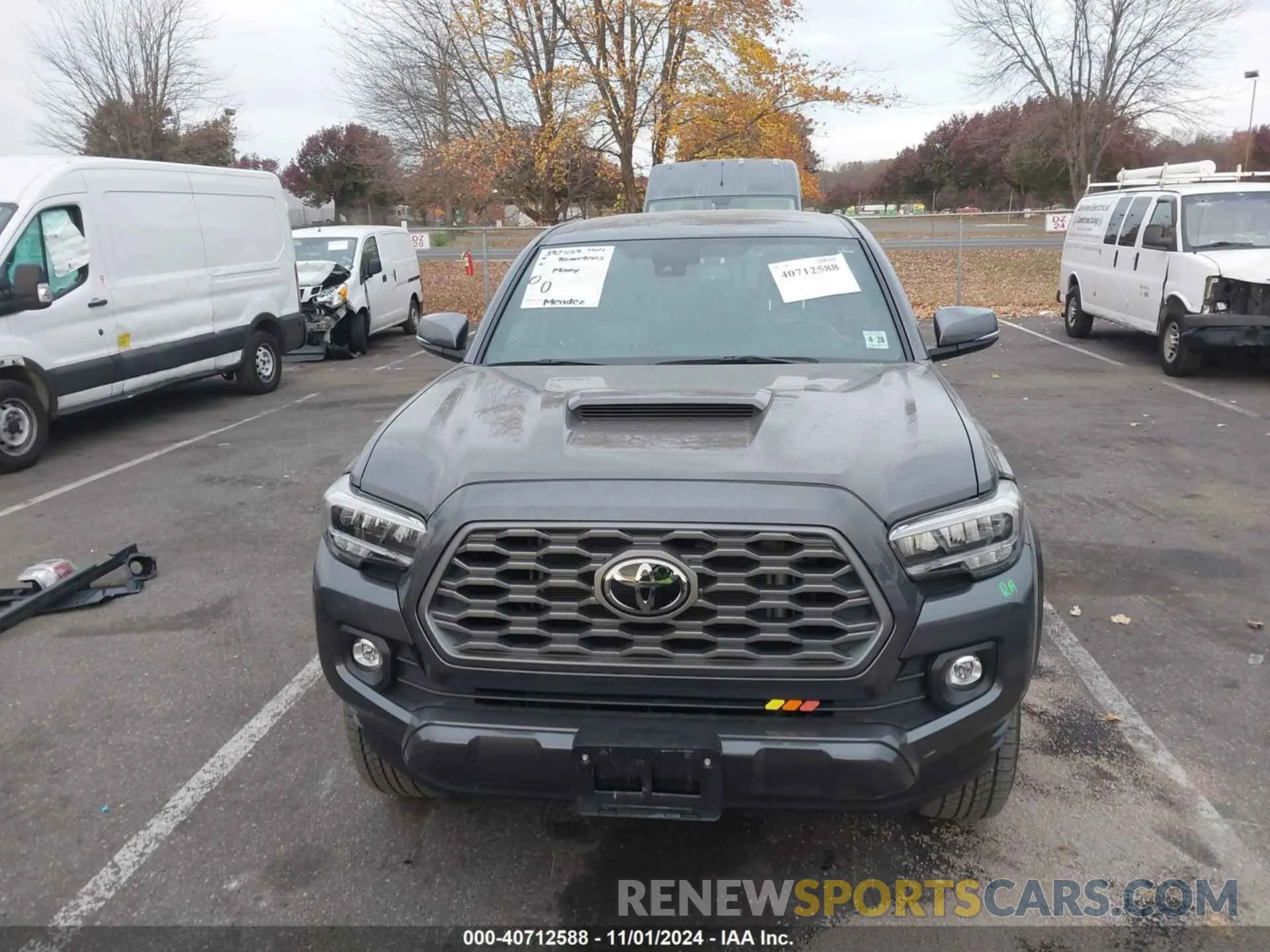 12 fotografías del automóvil dañado 3TYCZ5AN1PT132917 TOYOTA TACOMA 2023