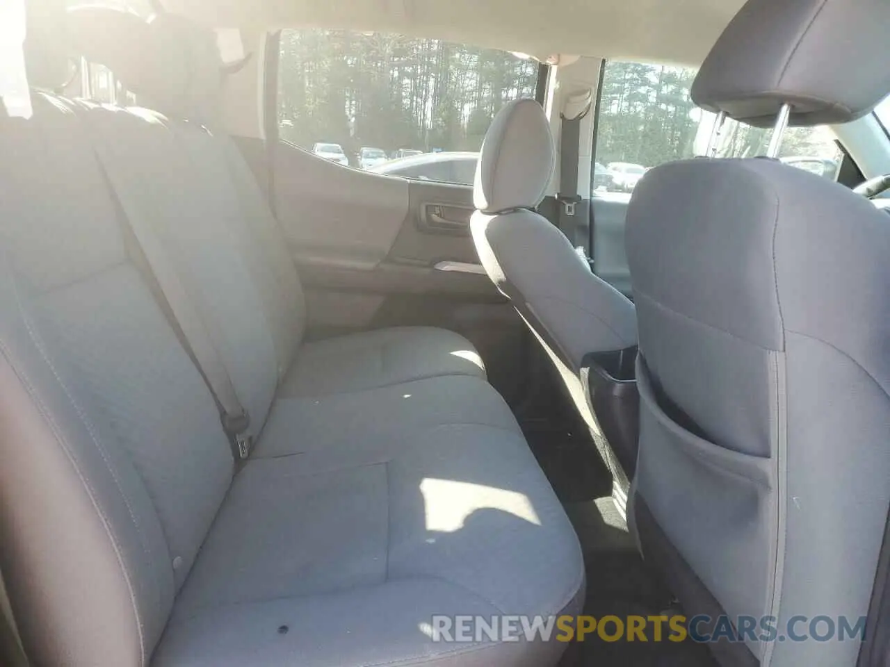 11 fotografías del automóvil dañado 3TYCZ5AN1PT135218 TOYOTA TACOMA 2023