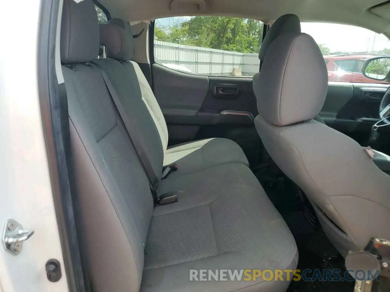10 fotografías del automóvil dañado 3TYCZ5AN1PT140273 TOYOTA TACOMA 2023