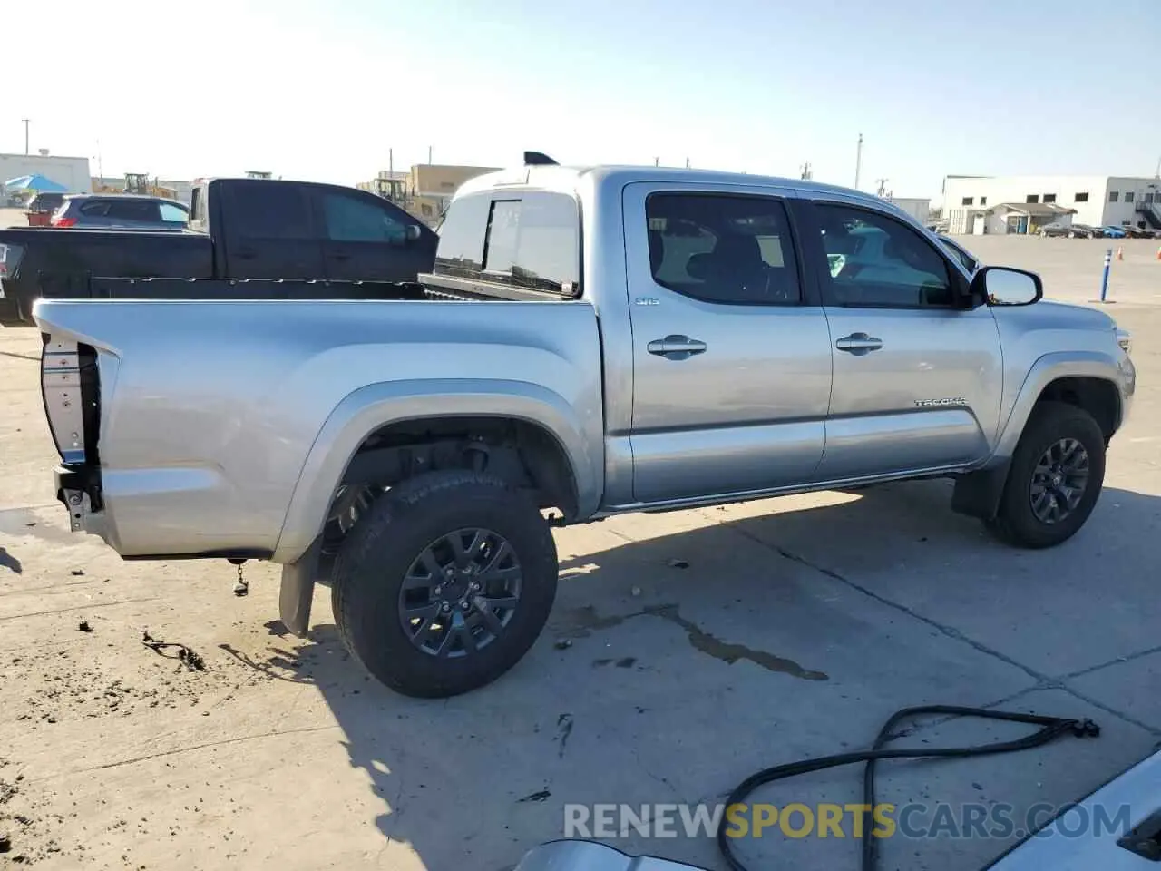 3 fotografías del automóvil dañado 3TYCZ5AN1PT155405 TOYOTA TACOMA 2023