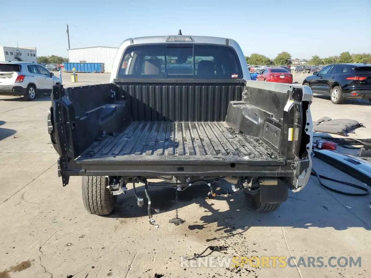 6 fotografías del automóvil dañado 3TYCZ5AN1PT155405 TOYOTA TACOMA 2023