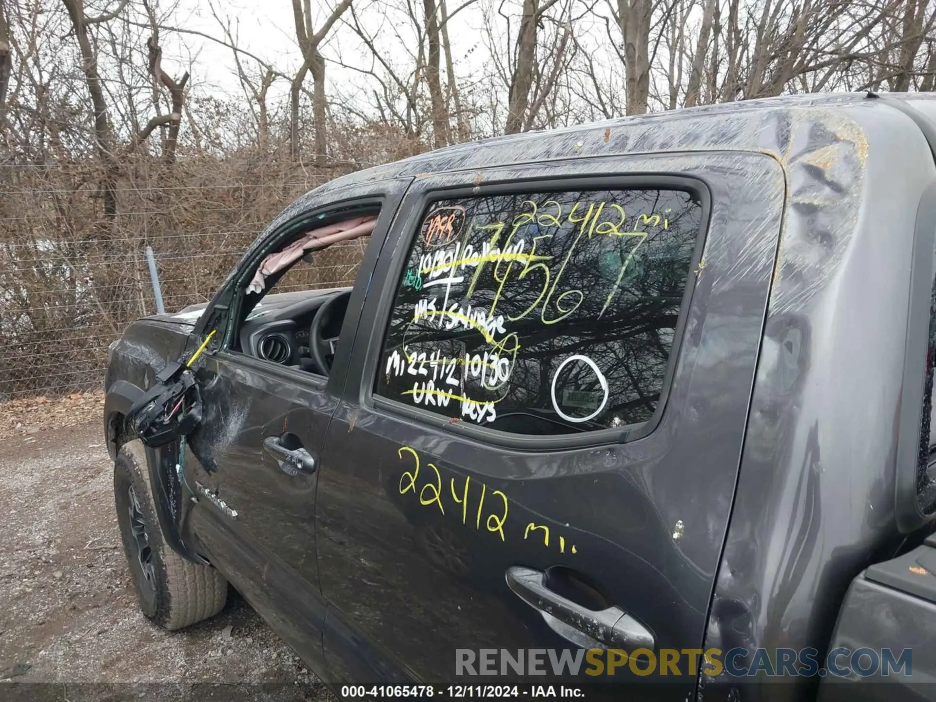 6 fotografías del automóvil dañado 3TYCZ5AN1PT174567 TOYOTA TACOMA 2023
