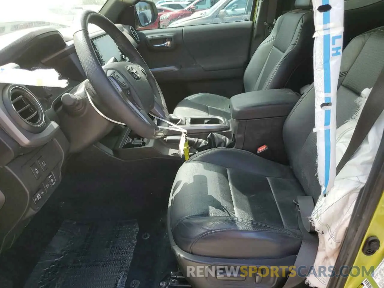 7 fotografías del automóvil dañado 3TYCZ5AN2PT172293 TOYOTA TACOMA 2023