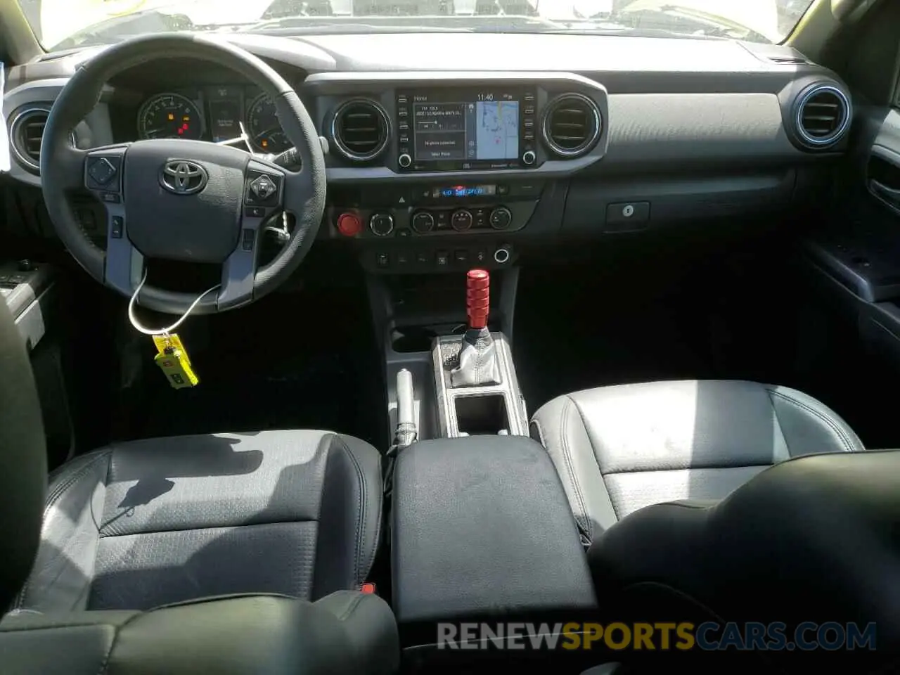 8 fotografías del automóvil dañado 3TYCZ5AN2PT172293 TOYOTA TACOMA 2023