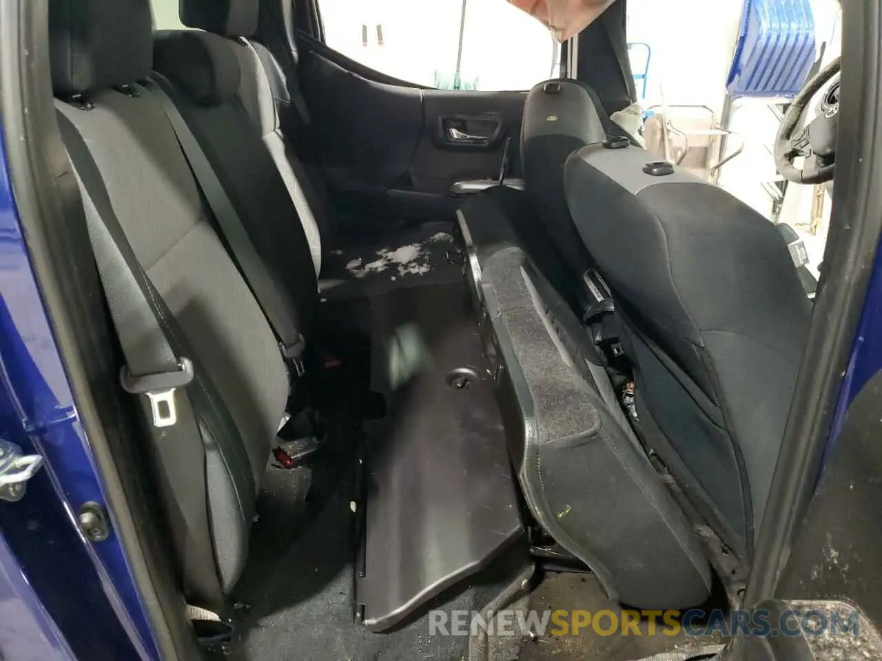 10 fotografías del automóvil dañado 3TYCZ5AN2PT179714 TOYOTA TACOMA 2023
