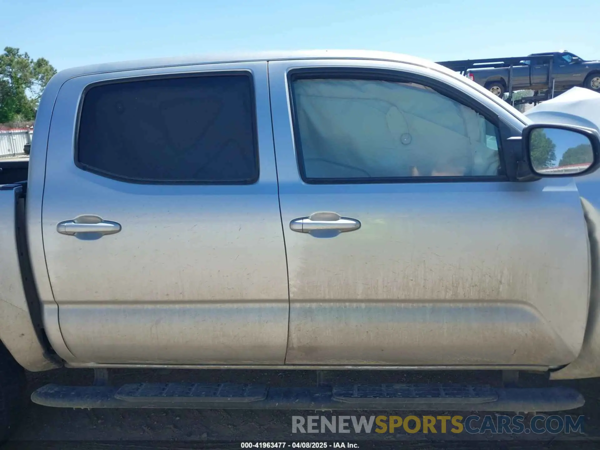 12 fotografías del automóvil dañado 3TYCZ5AN3PT135415 TOYOTA TACOMA 2023