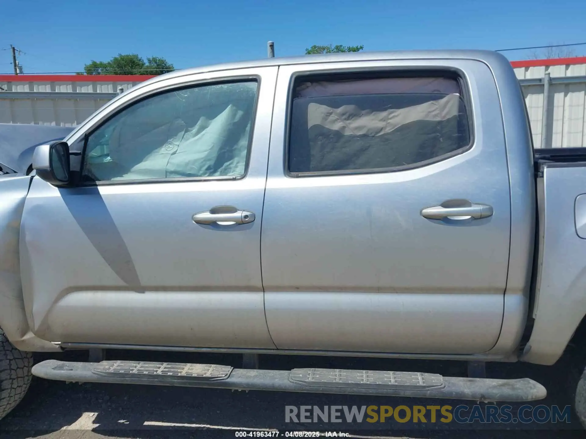 13 fotografías del automóvil dañado 3TYCZ5AN3PT135415 TOYOTA TACOMA 2023