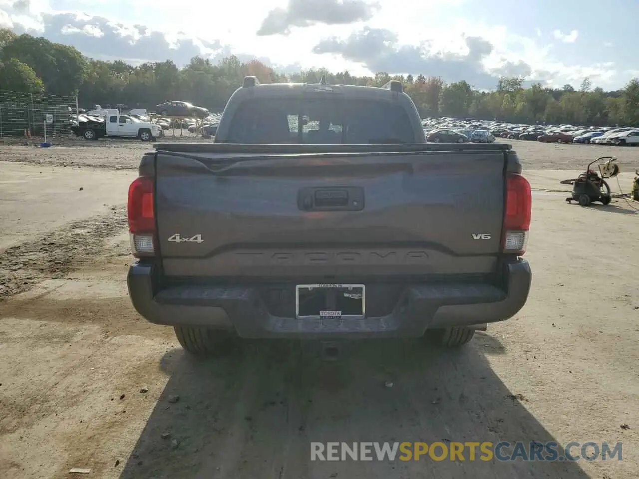 6 fotografías del automóvil dañado 3TYCZ5AN3PT139142 TOYOTA TACOMA 2023