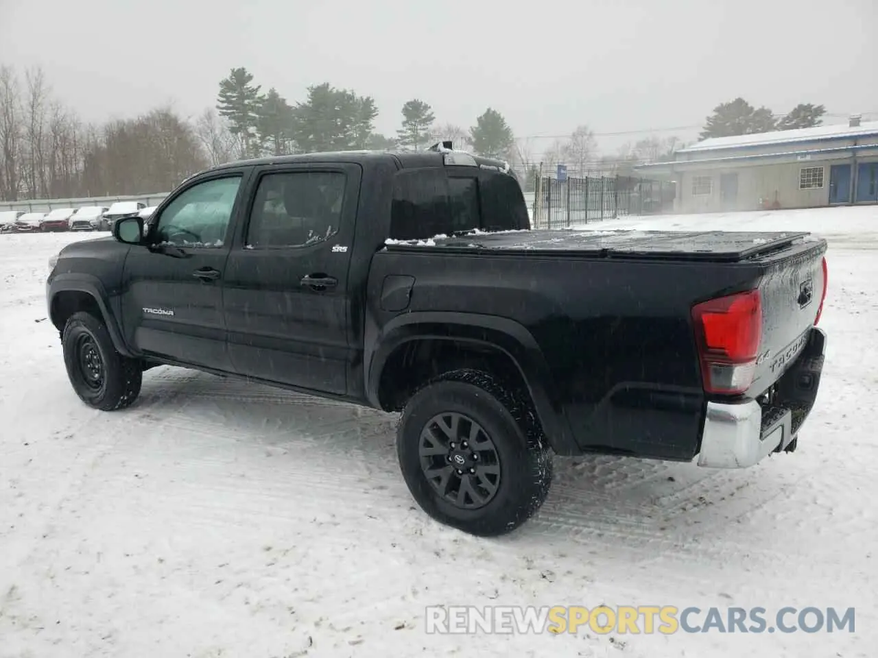2 fotografías del automóvil dañado 3TYCZ5AN3PT149184 TOYOTA TACOMA 2023