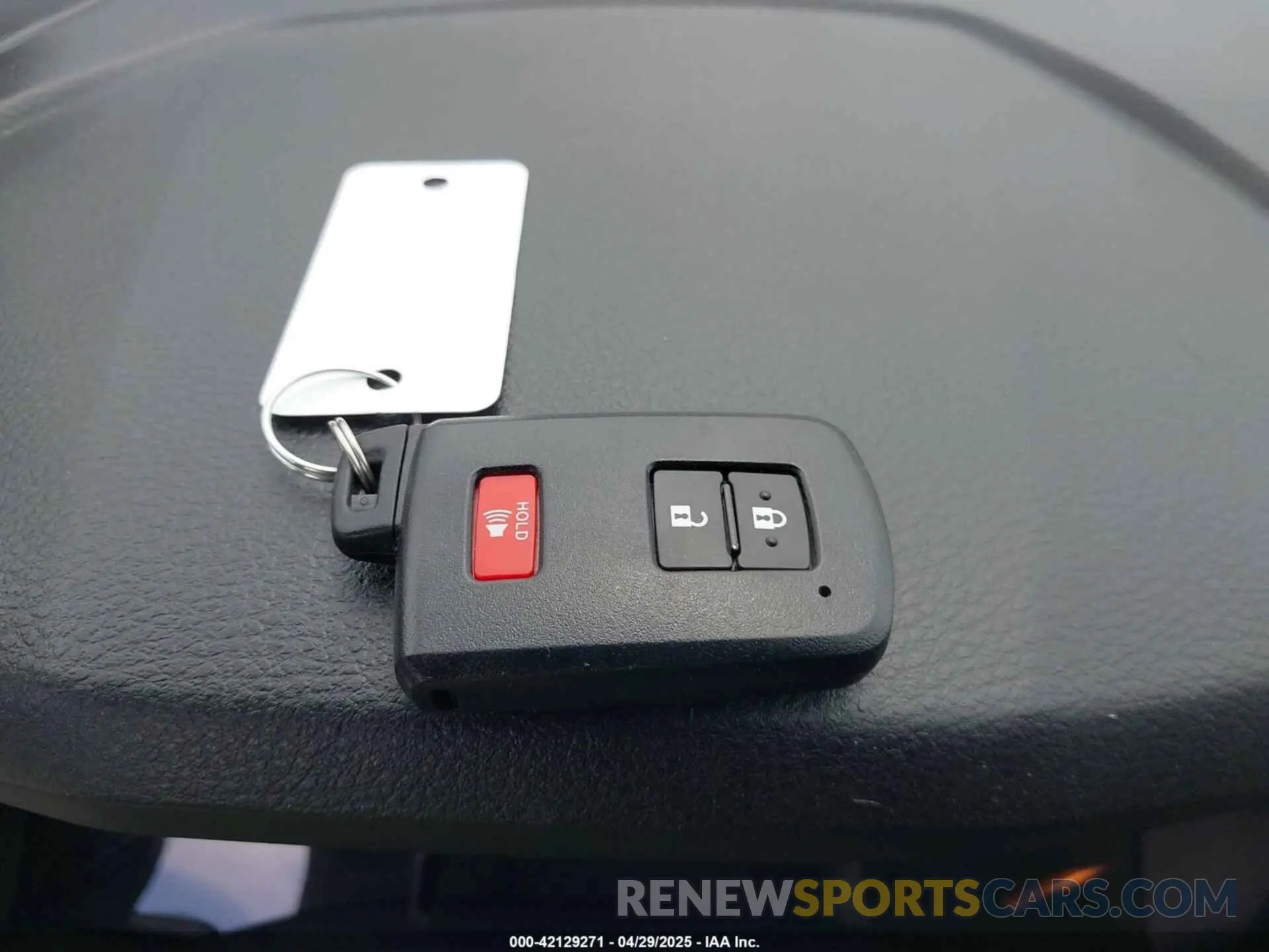 11 fotografías del automóvil dañado 3TYCZ5AN3PT154966 TOYOTA TACOMA 2023