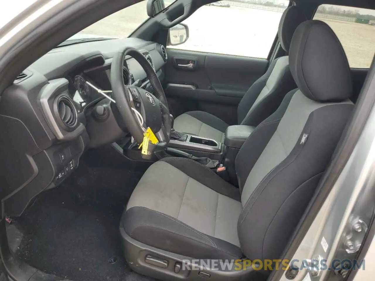 7 fotografías del automóvil dañado 3TYCZ5AN3PT156877 TOYOTA TACOMA 2023