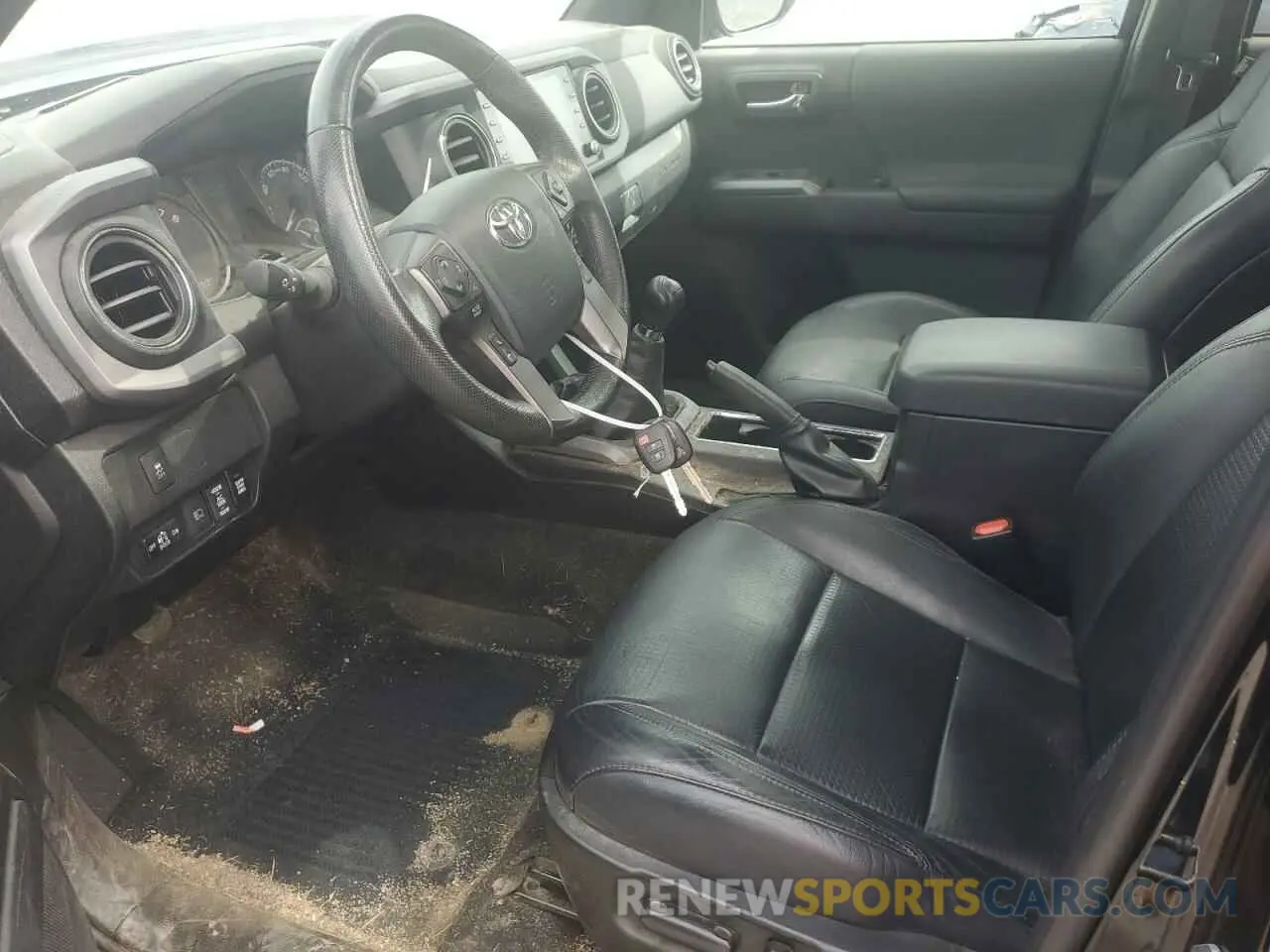 7 fotografías del automóvil dañado 3TYCZ5AN4PT111429 TOYOTA TACOMA 2023