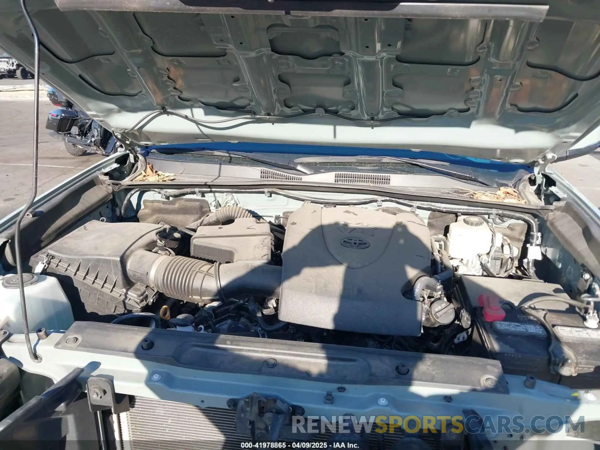 10 fotografías del automóvil dañado 3TYCZ5AN4PT123631 TOYOTA TACOMA 2023