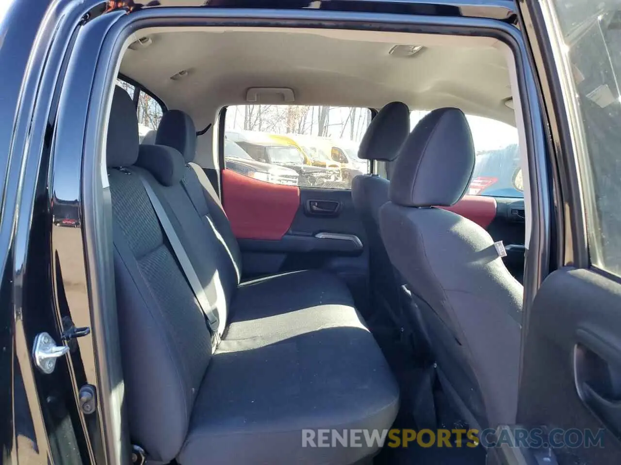10 fotografías del automóvil dañado 3TYCZ5AN5PT127428 TOYOTA TACOMA 2023