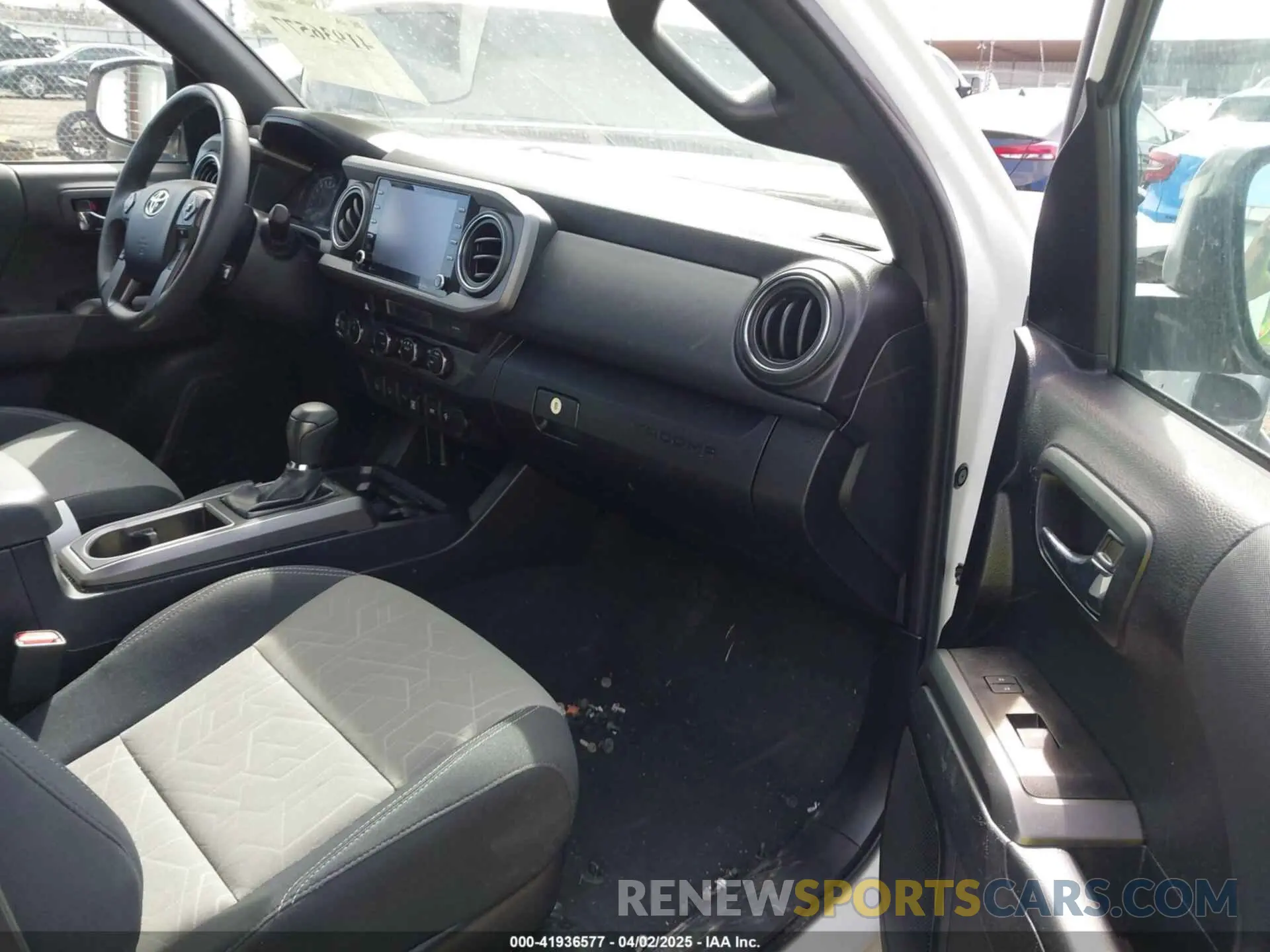 5 fotografías del automóvil dañado 3TYCZ5AN5PT151681 TOYOTA TACOMA 2023