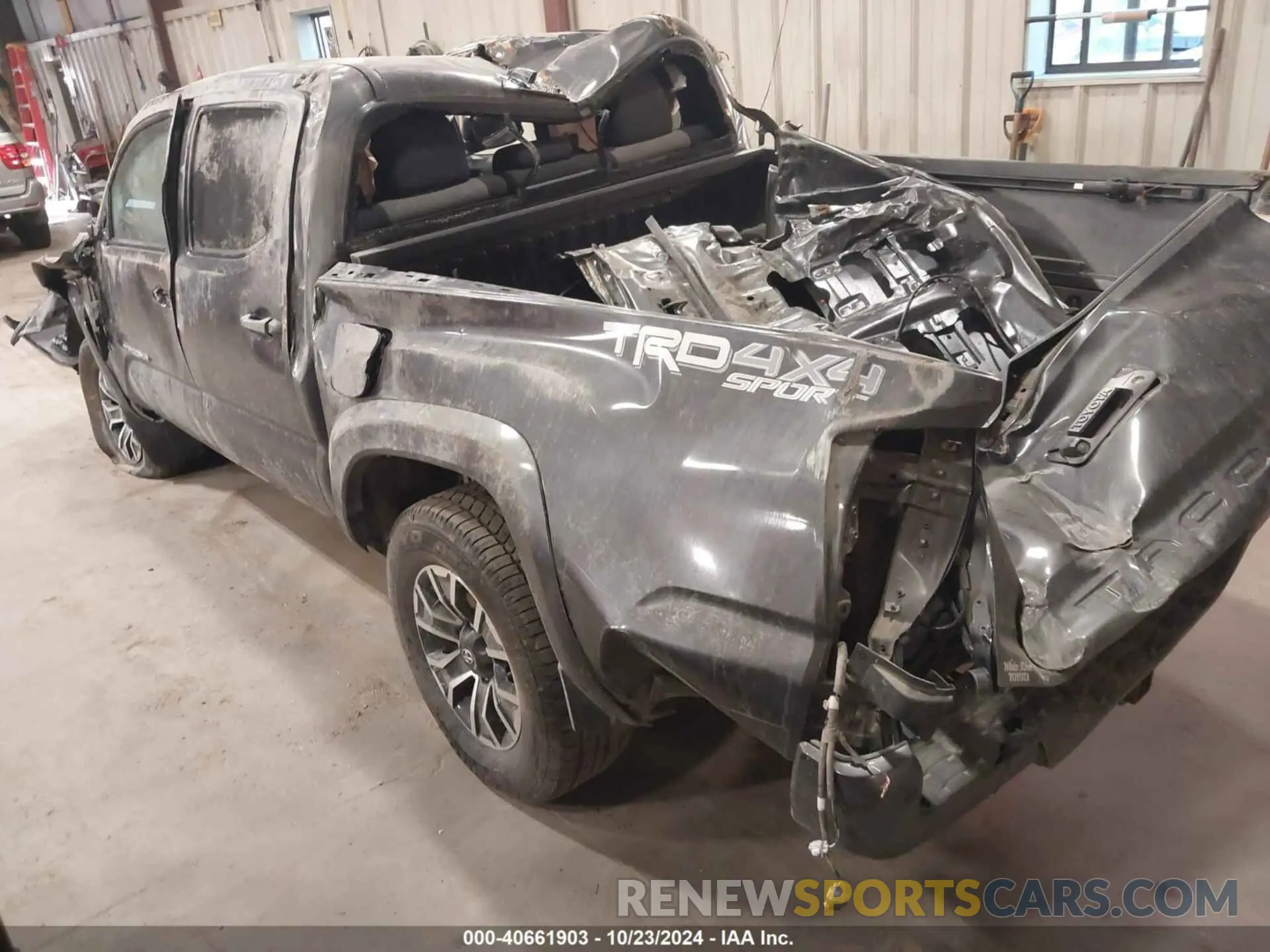 3 fotografías del automóvil dañado 3TYCZ5AN5PT155147 TOYOTA TACOMA 2023