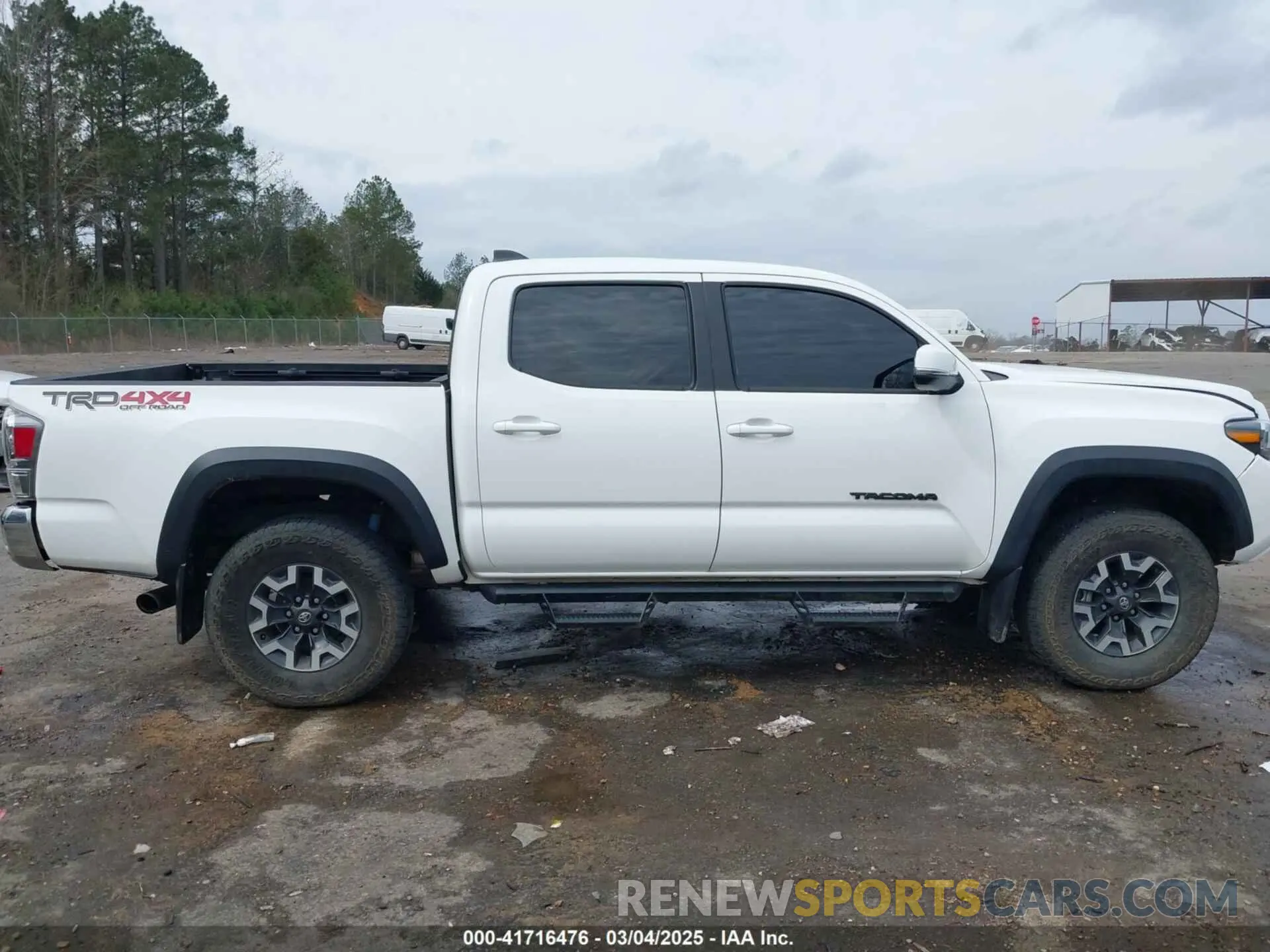 13 fotografías del automóvil dañado 3TYCZ5AN7PT125454 TOYOTA TACOMA 2023