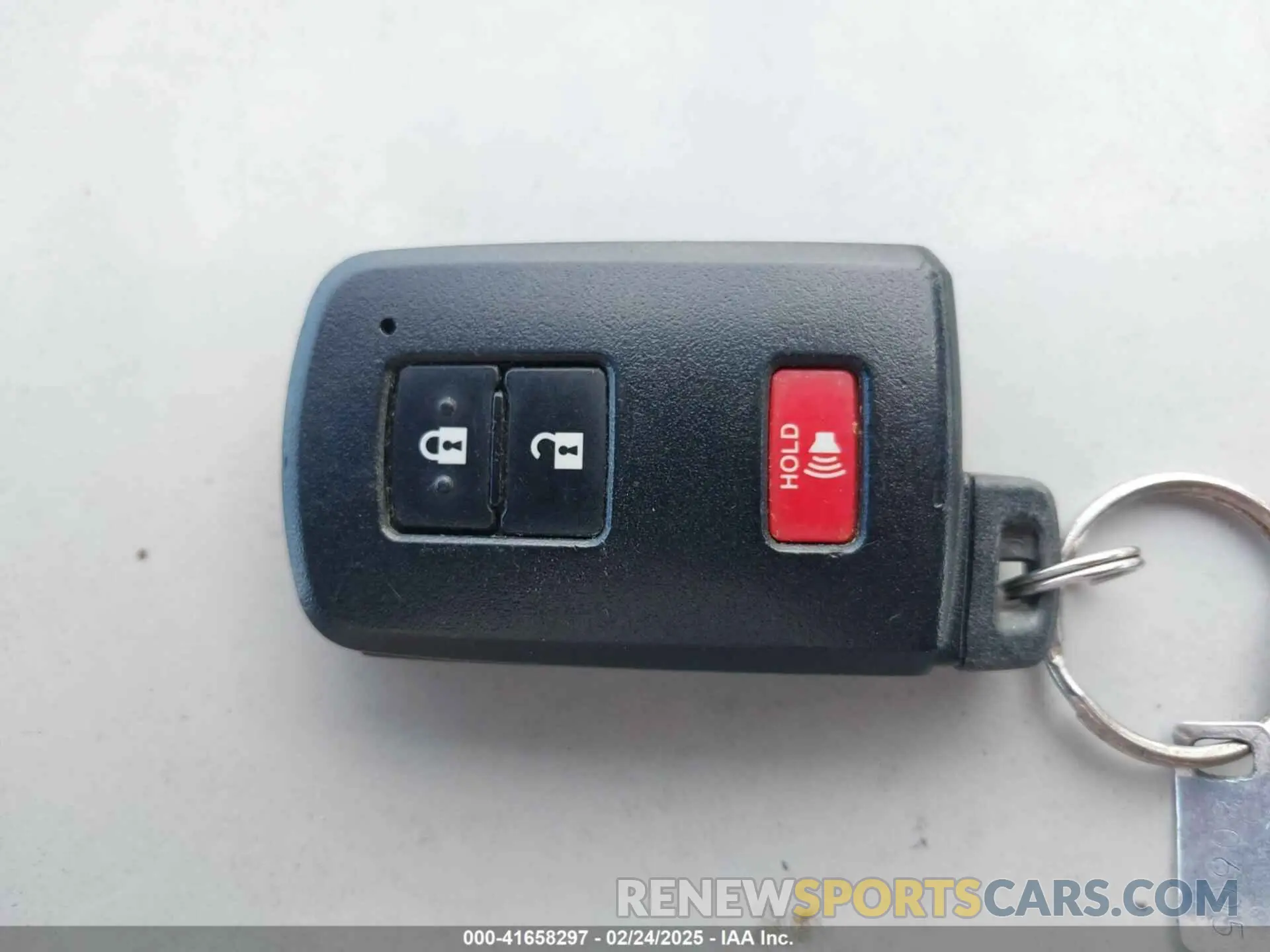 11 fotografías del automóvil dañado 3TYCZ5AN7PT145185 TOYOTA TACOMA 2023