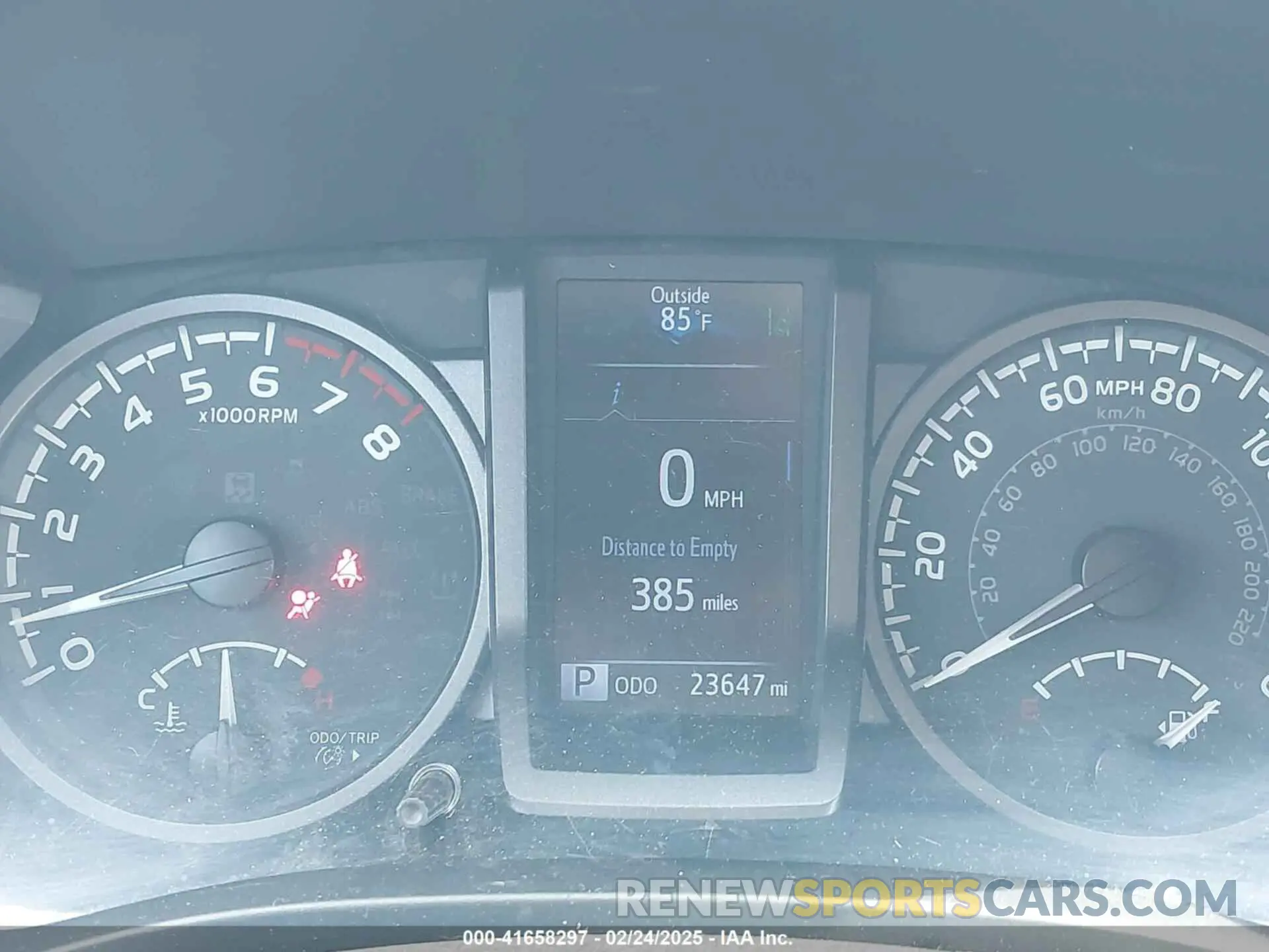 15 fotografías del automóvil dañado 3TYCZ5AN7PT145185 TOYOTA TACOMA 2023