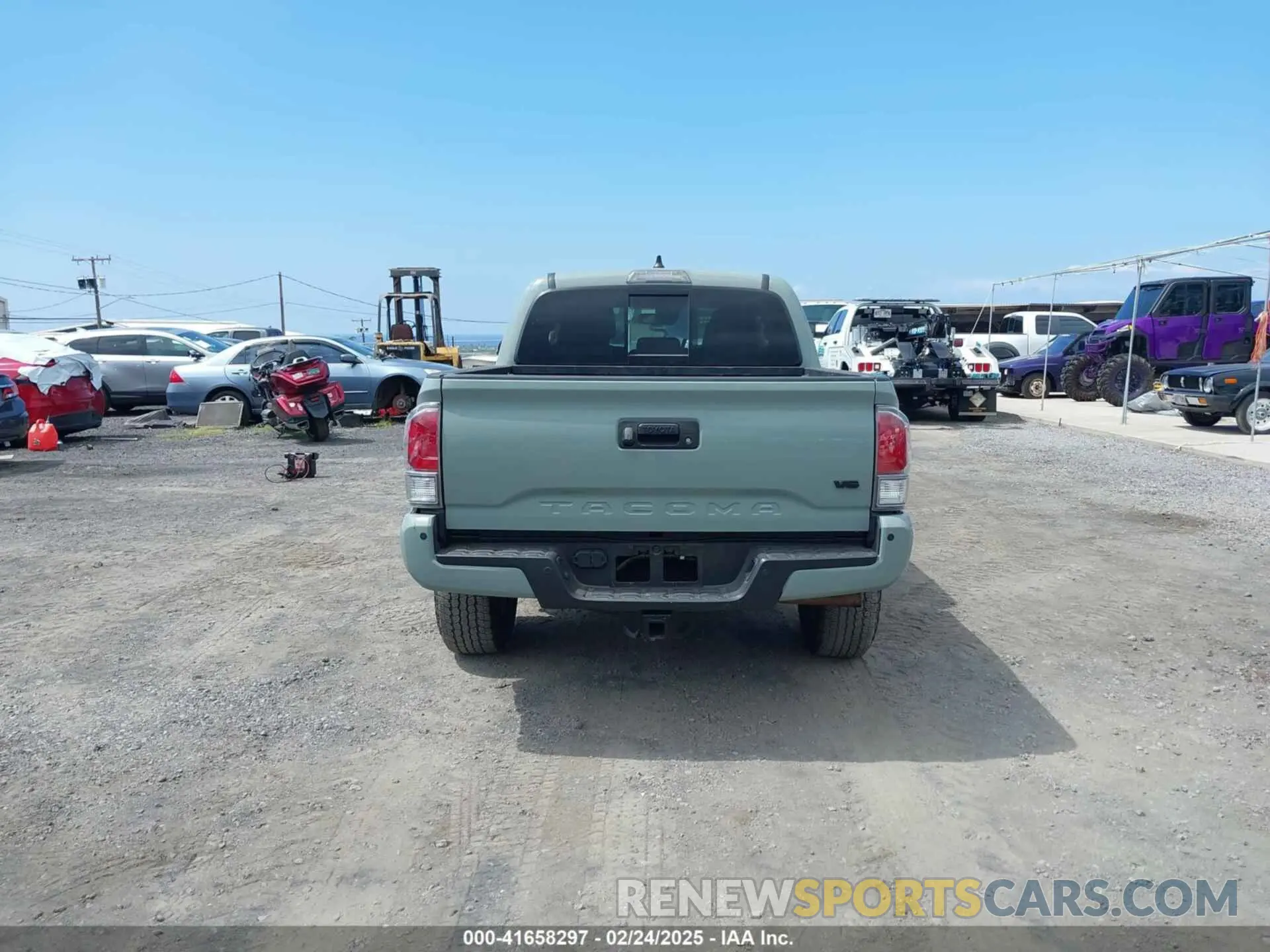 16 fotografías del automóvil dañado 3TYCZ5AN7PT145185 TOYOTA TACOMA 2023