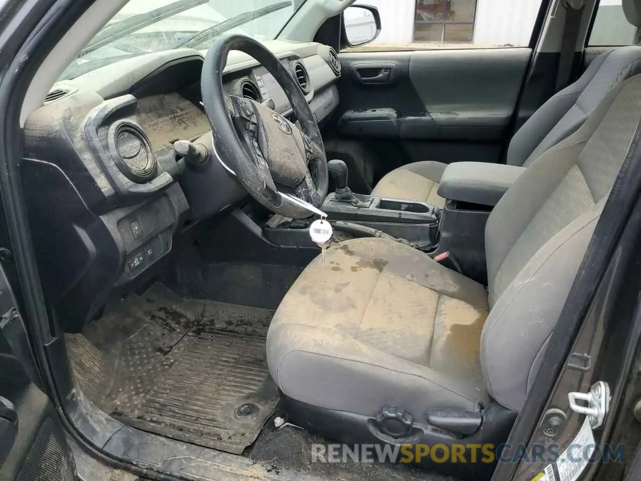 7 fotografías del automóvil dañado 3TYCZ5AN7PT154498 TOYOTA TACOMA 2023