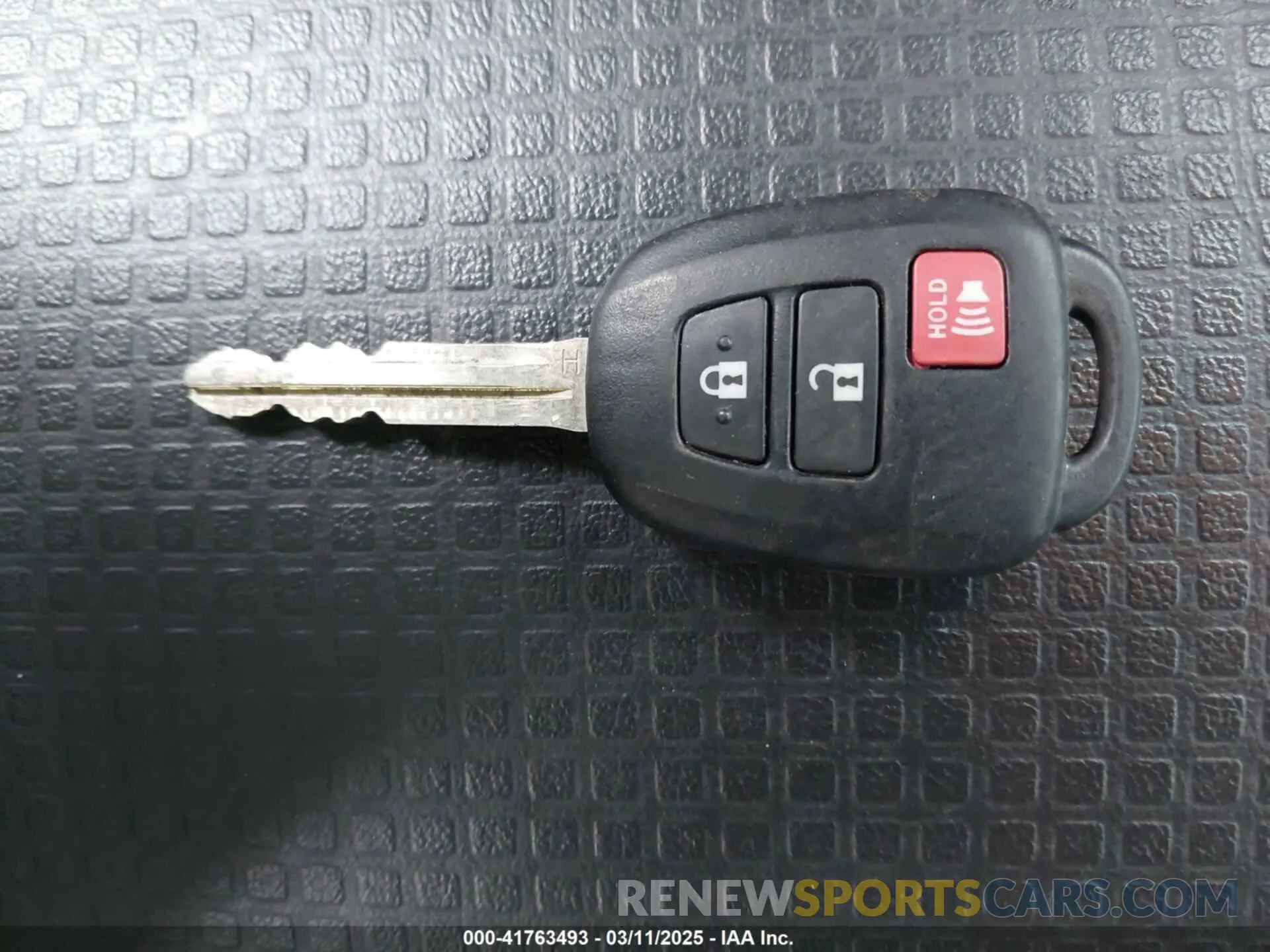 11 fotografías del automóvil dañado 3TYCZ5AN7PT161385 TOYOTA TACOMA 2023