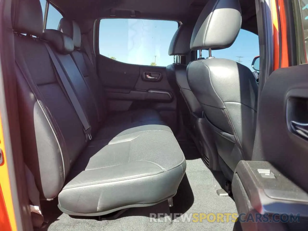 10 fotografías del automóvil dañado 3TYCZ5AN7PT169177 TOYOTA TACOMA 2023