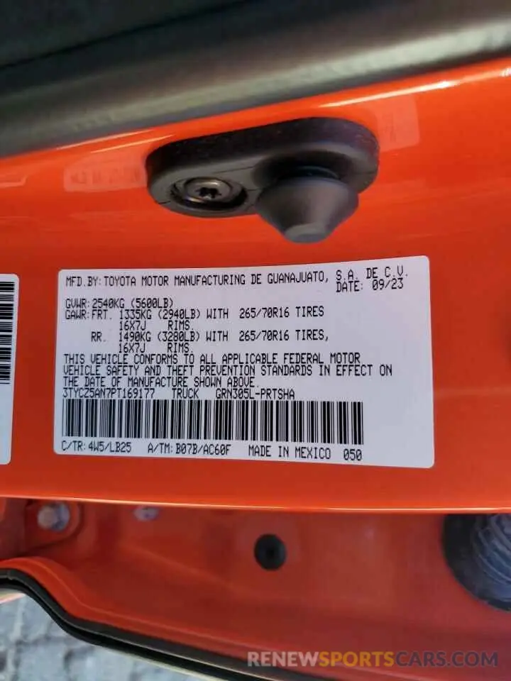 12 fotografías del automóvil dañado 3TYCZ5AN7PT169177 TOYOTA TACOMA 2023