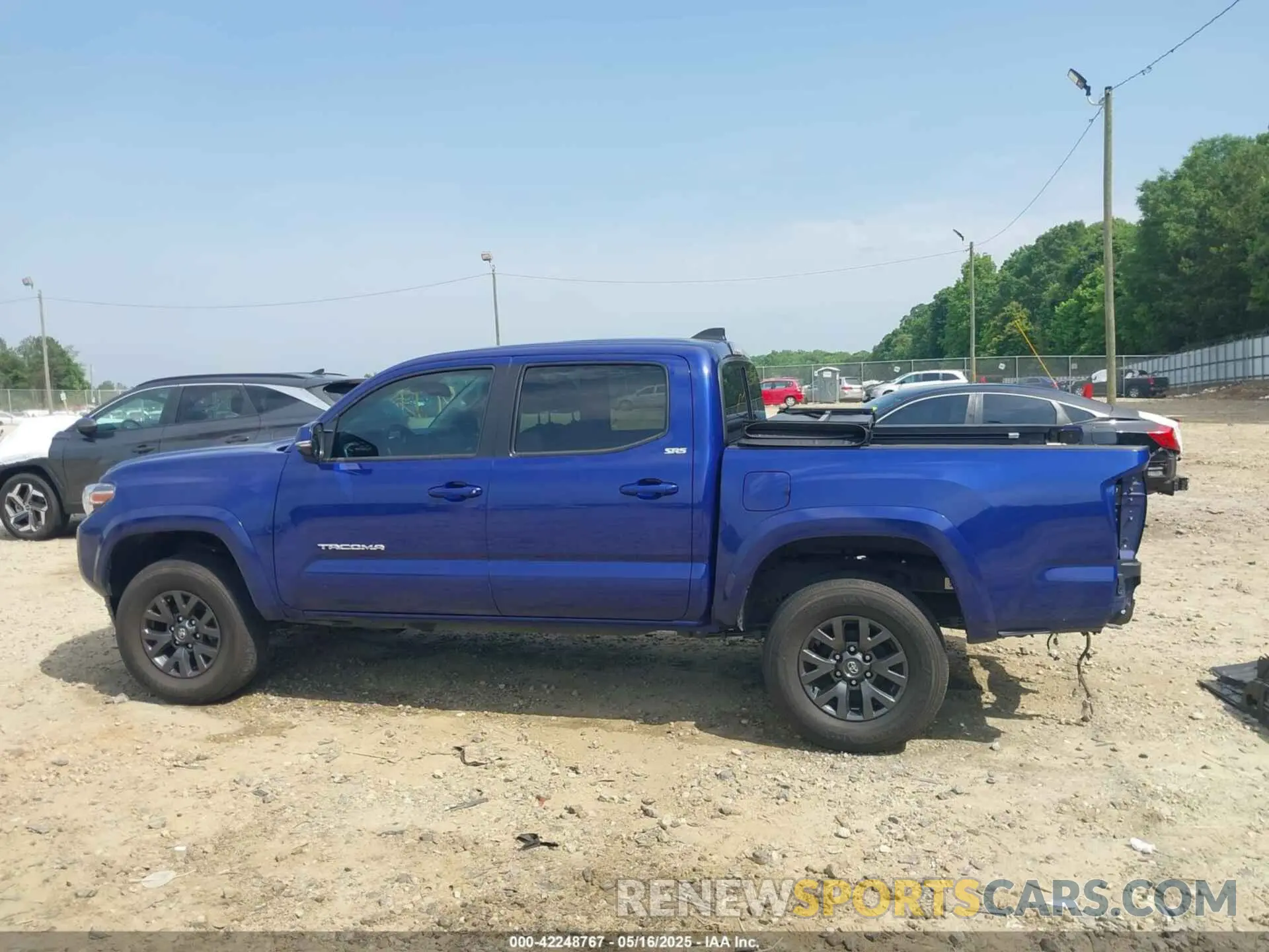 15 fotografías del automóvil dañado 3TYCZ5AN8PT116052 TOYOTA TACOMA 2023