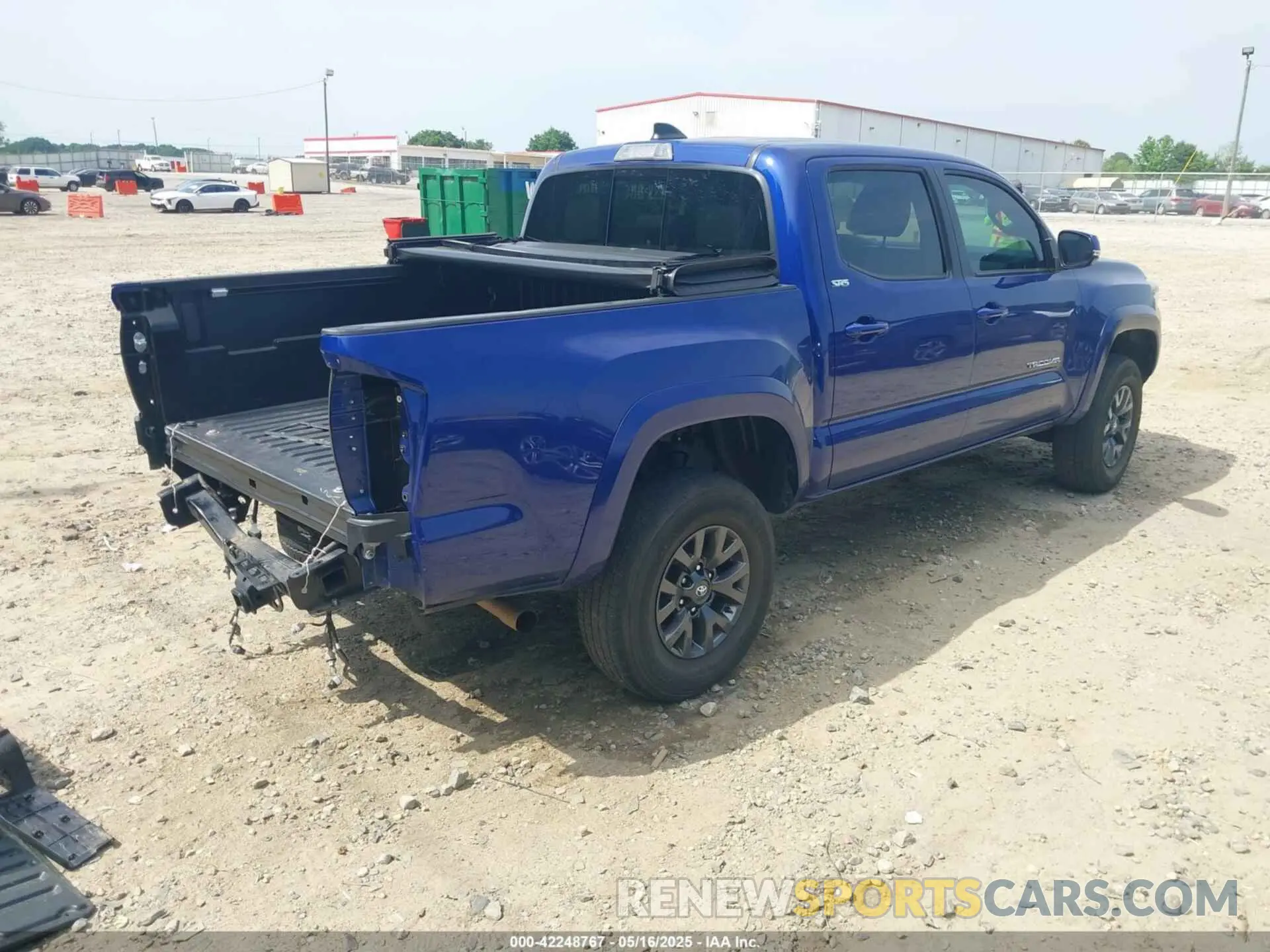 4 fotografías del automóvil dañado 3TYCZ5AN8PT116052 TOYOTA TACOMA 2023
