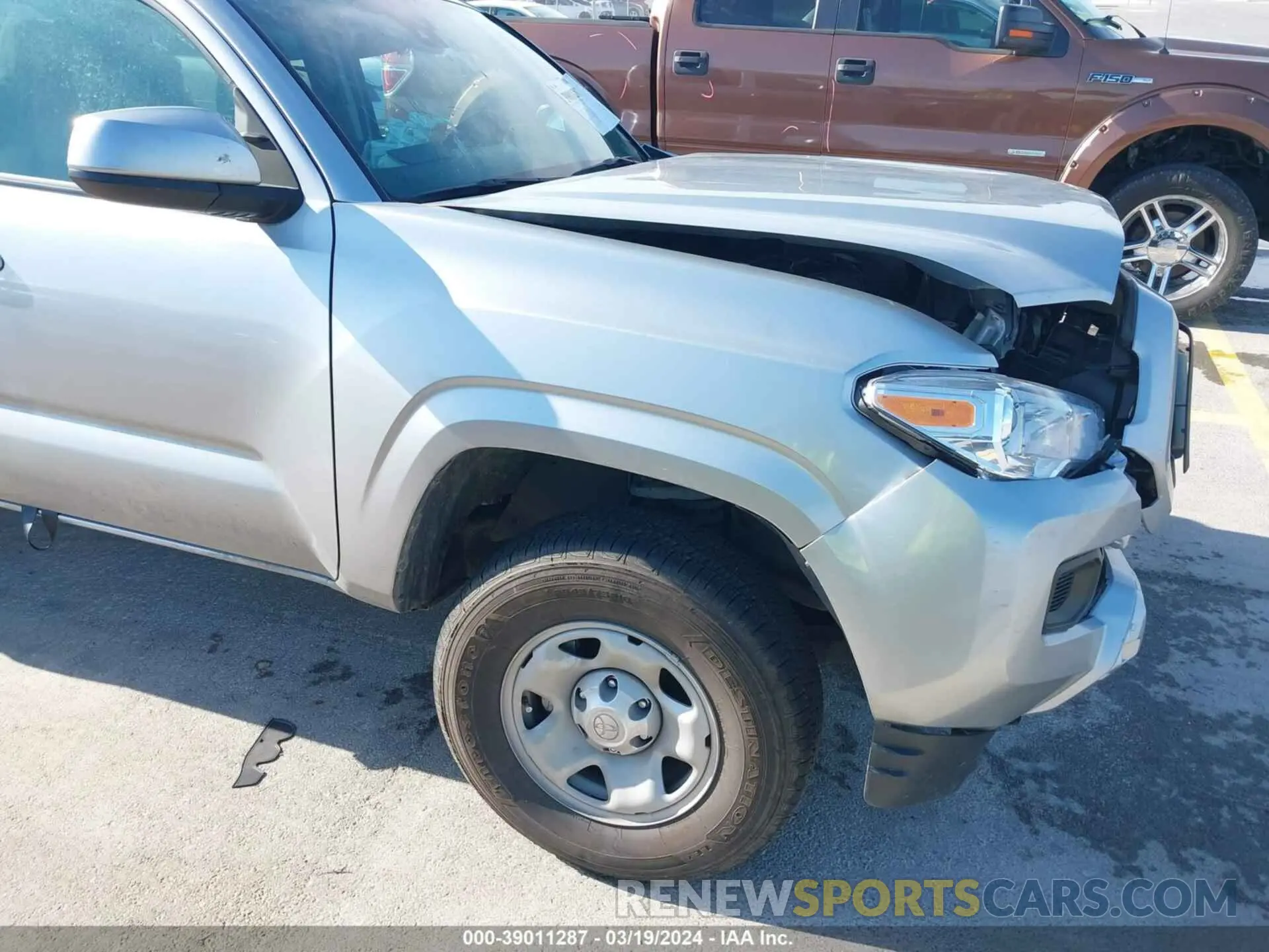 18 fotografías del automóvil dañado 3TYCZ5AN8PT148614 TOYOTA TACOMA 2023