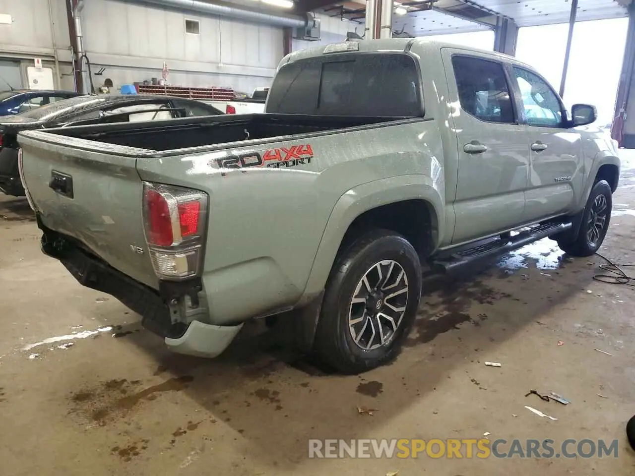 3 fotografías del automóvil dañado 3TYCZ5AN8PT159581 TOYOTA TACOMA 2023